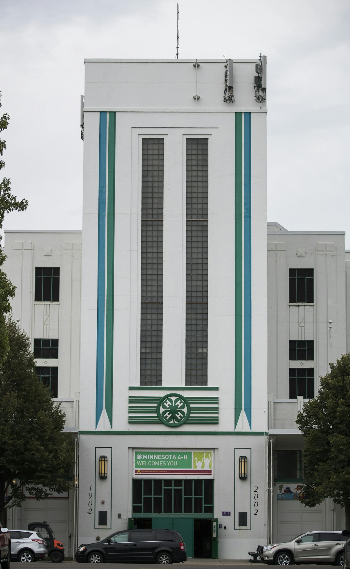 The 4H Building at the Minnesota State Fairgrounds. ] (Leila Navidi/Star Tribune) leila.navidi@startribune.com BACKGROUND INFORMATION: At the Minnesota State Fairgrounds in Falcon Heights on Thursday, August 18, 2016. The State Fair boasts a surprising number of buildings that typify the architectural styles of the era -- from the Art Moderne Horticulture Building to the Mid-Century modern of the Education Building.