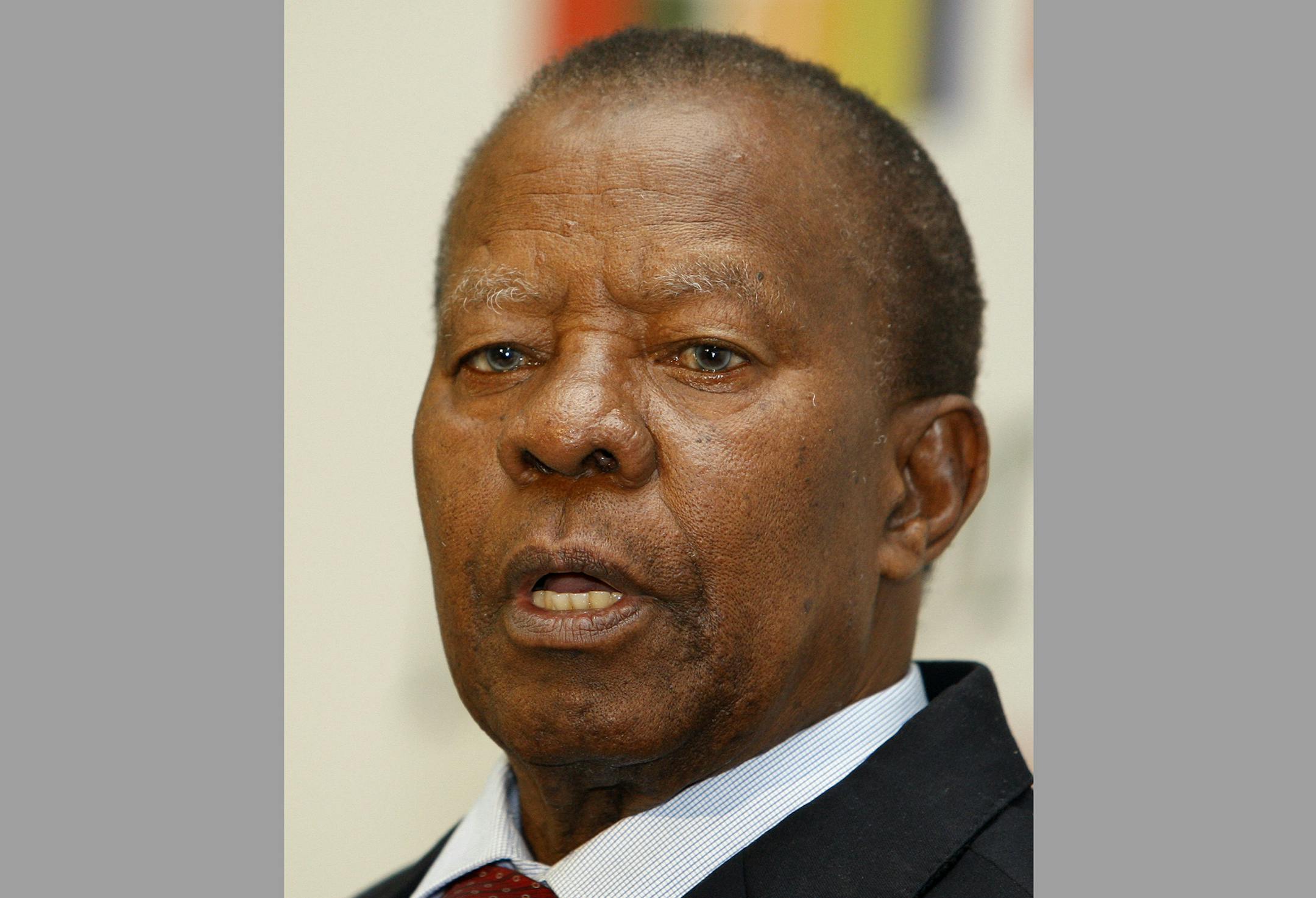 Ketumile Masire, former President of Botswana speaks at a press conference in London, Monday, Oct. 19, 2009. It was announced that there is no winner for the Ibrahim Prize for Achievement in African Leadership this year. (AP Photo/Kirsty Wigglesworth) ORG XMIT: LKW110