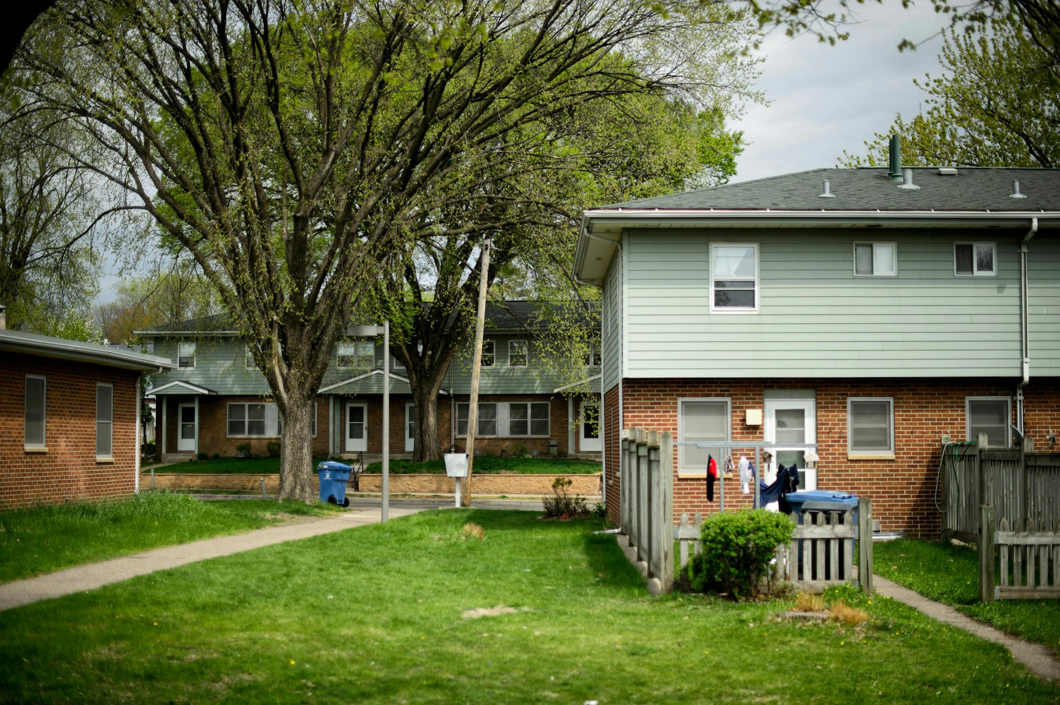 Glendale Townhomes housing project is slated to be knocked down and replaced with higher density housing. ] GLEN STUBBE * gstubbe@startribune.com Friday, May 1, 2015