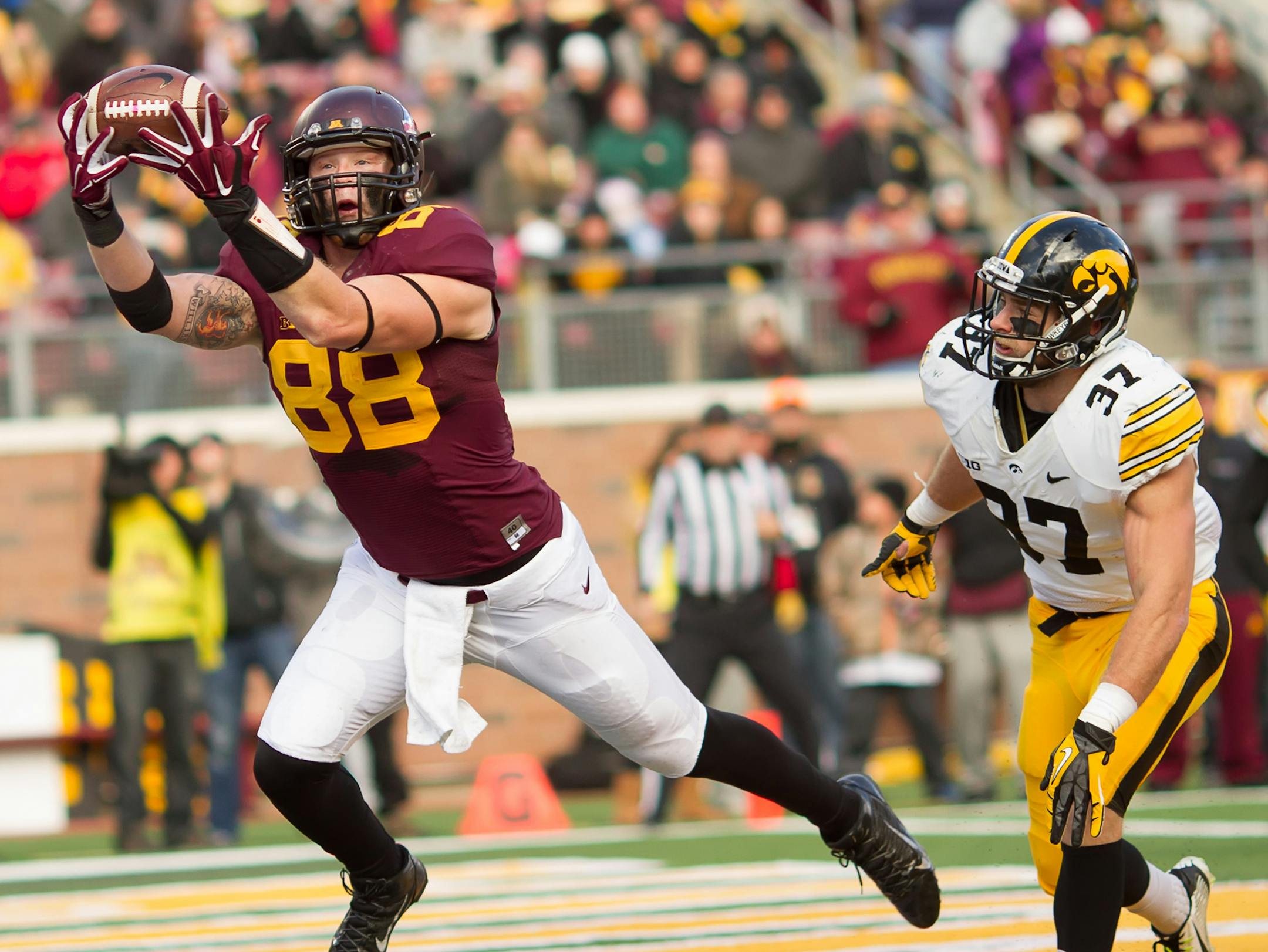 Maxx Williams.