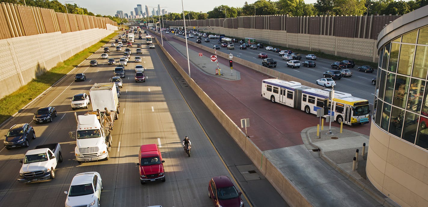 The planned Orange Line, a $150 million bus-rapid transit project along I-35W, will likely get a much nicer response from state lawmakers than either light-rail project currently in the works. The line, linking Burnsville with downtown Minneapolis, is slated to begin service in 2017 and will be using the station at 46th St. and I-35W. ]Richard Tsong-Taatarii/rtsong-taatarii@startribune.com ORG XMIT: MIN1509210947480004