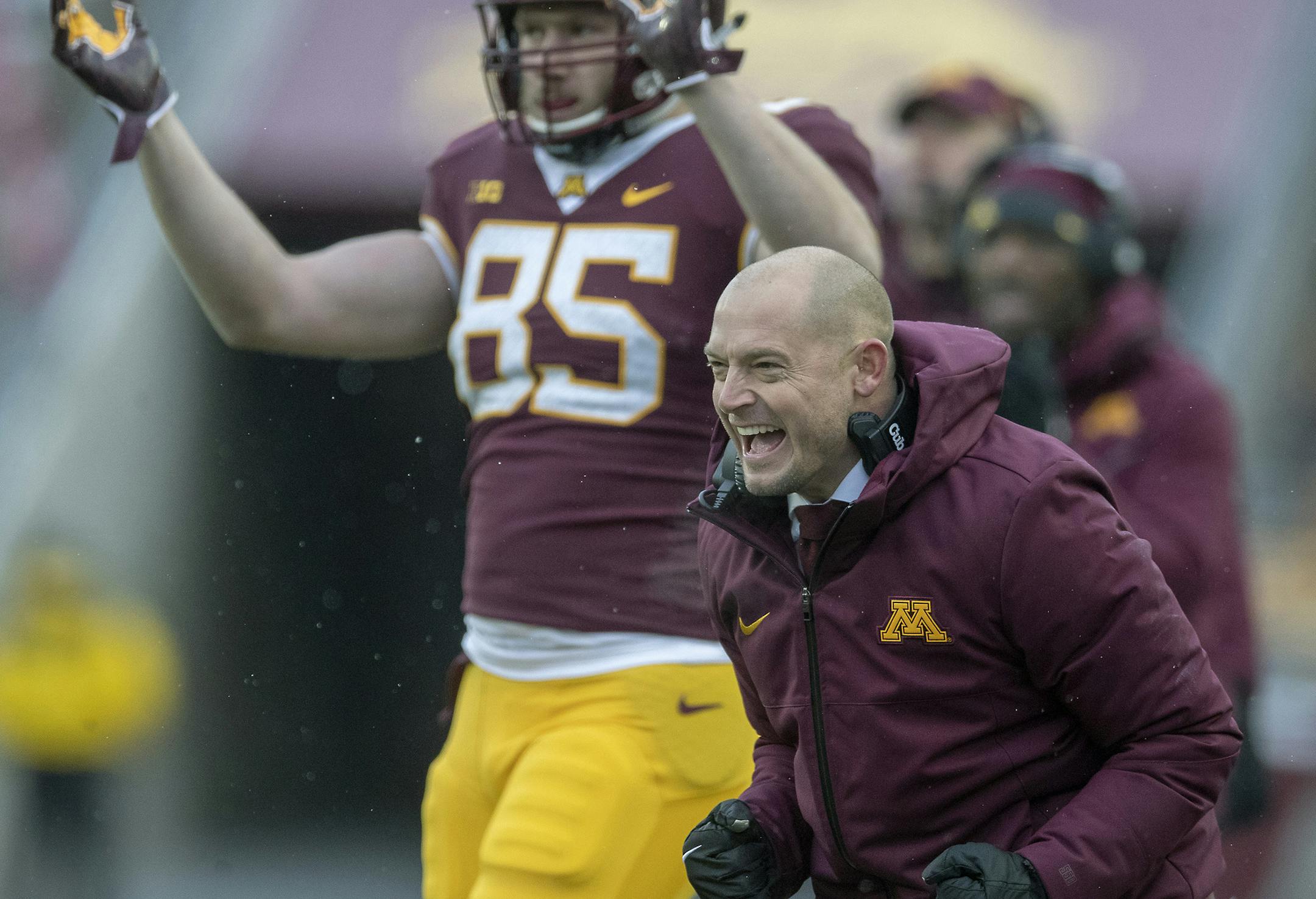 Second-year coach P.J. Fleck has a chance to lead the Gophers to a winning season in their return to the Quick Lane Bowl.