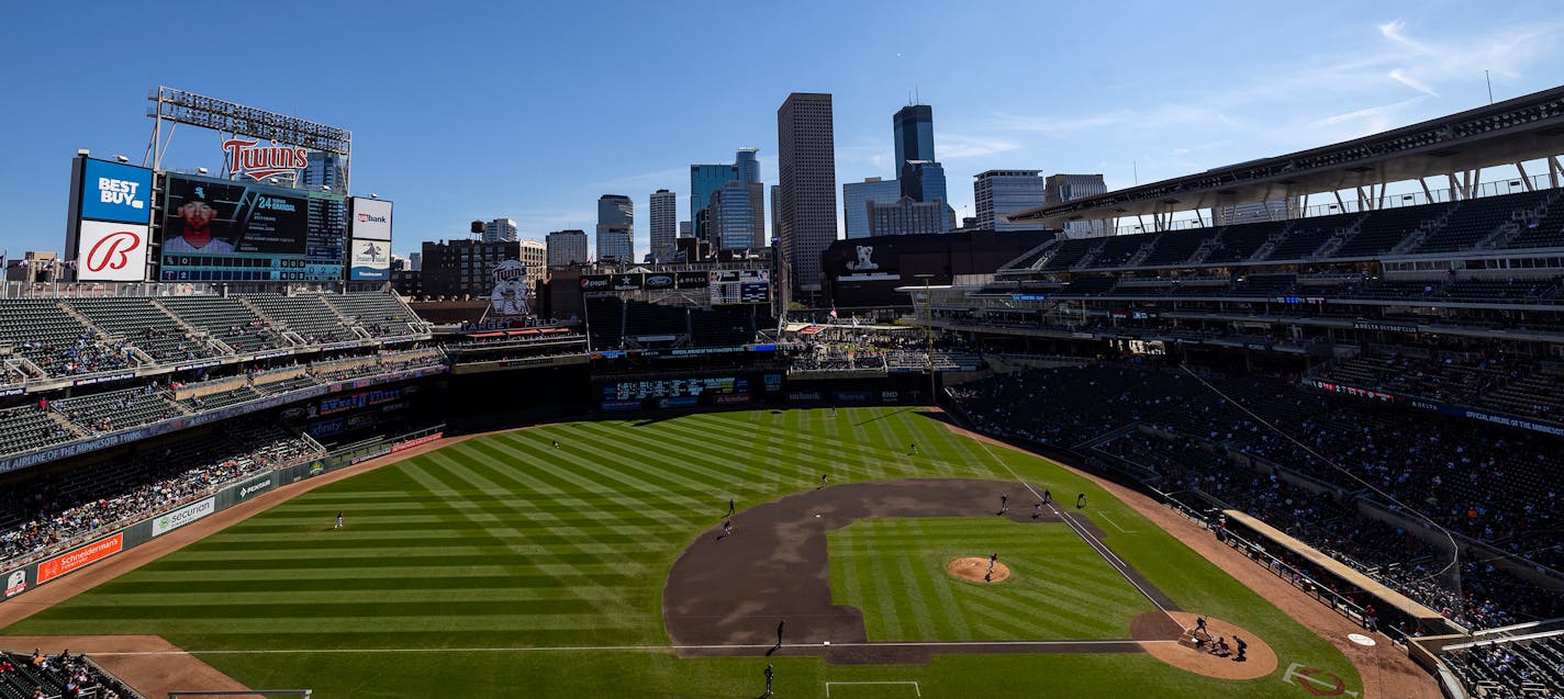 A sunny fall day wasn't rnough to lure many Twins fans to Target Field on Thursday afternoon, the final home game of the season.