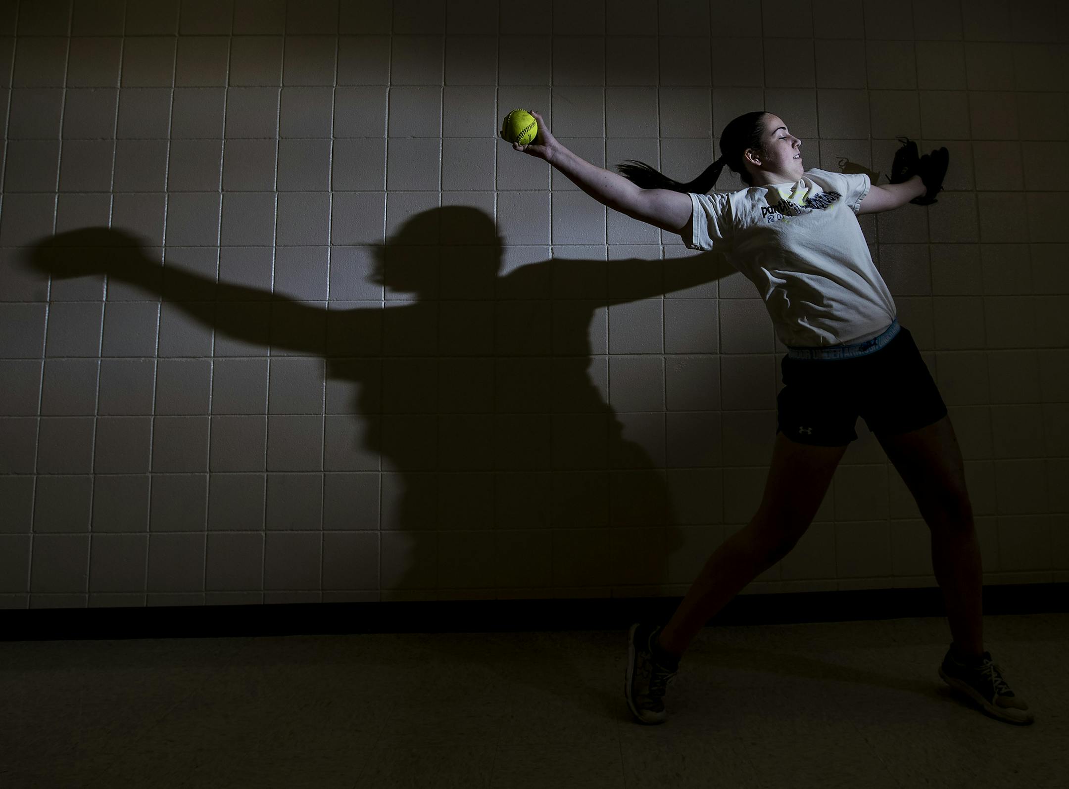 Spring Lake Park pitcher Halley Jones. ] CARLOS GONZALEZ ï cgonzalez@startribune.com - April 10, 2017, Spring Lake Park, MN, Spring Lake Park High School Softball