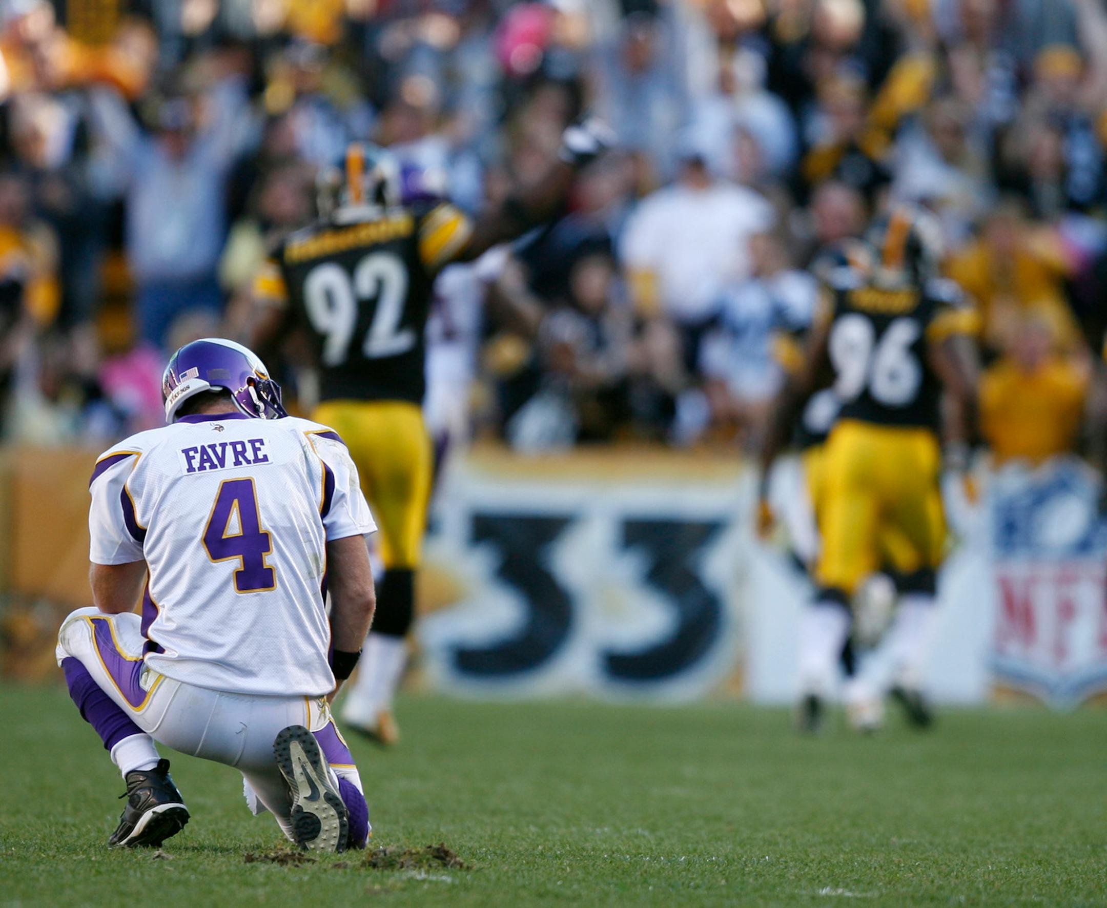 Brett Favre could only watch as the Steelers returned his fumble for an 82-yard touchdown in the fourth quarter.