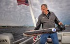 Tom Crossmon uses Marine Sonic side-scan sonar to search underwater for missing people and objects. ] GLEN STUBBE &#x2022; glen.stubbe@startribune.com