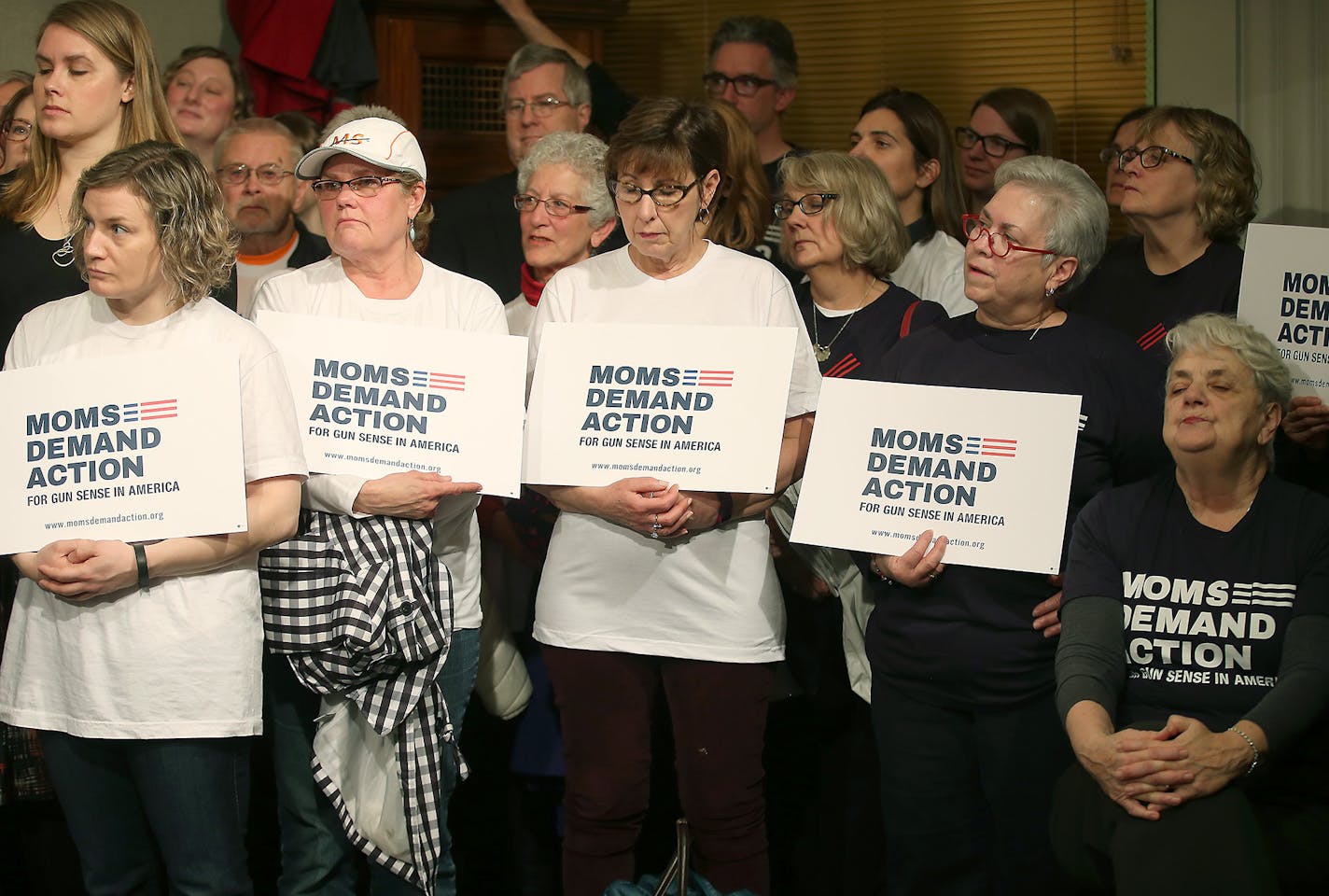 Volunteers with the Minnesota chapter of Moms Demand Action for Gun Sense in America, members of the Everytown Survivor Network, local law enforcement and DFL lawmakers joined to support Senator Ron Latz and Representative Dan Schoen's introduction of a new gun safety bill during a press conference at the Minnesota State Office Building, Thursday, March 10, 2016 in St. Paul, MN. ] (ELIZABETH FLORES/STAR TRIBUNE) ELIZABETH FLORES &#x2022; eflores@startribune.com