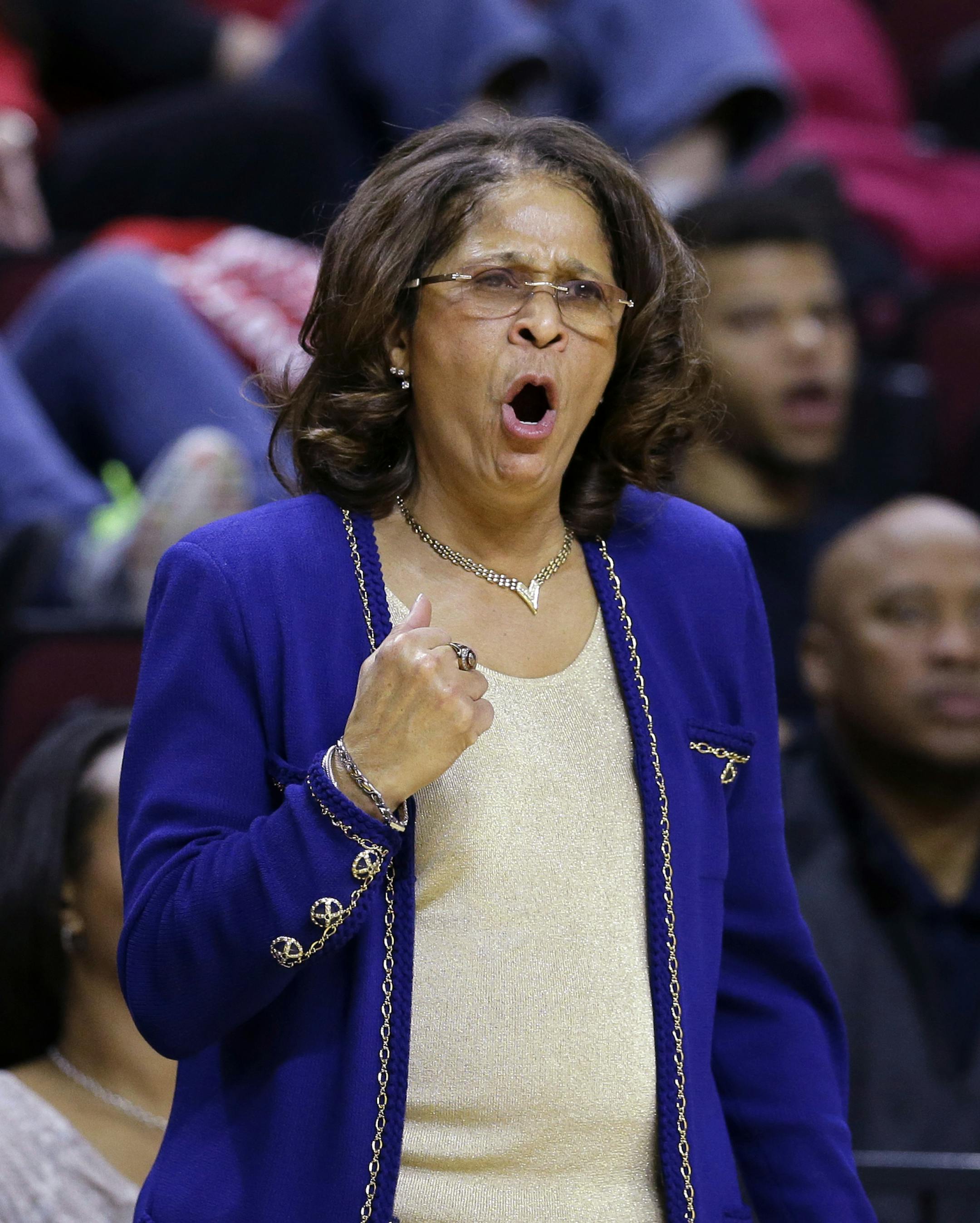 Rutgers head coach C. Vivian Stringer shouts to her players during the second half of a women's NCAA college basketball game against Northeastern Tuesday, Nov.18, 2014, in Piscataway, N.J. Rutgers won 74-60. (AP Photo/Mel Evans) ORG XMIT: MIN2014122819080057