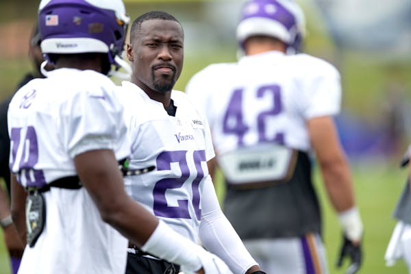 Vikings cornerback Mackensie Alexander (20) had a few heart-to-heart talks with coach Mike Zimmer about what it would take to see the field before he 