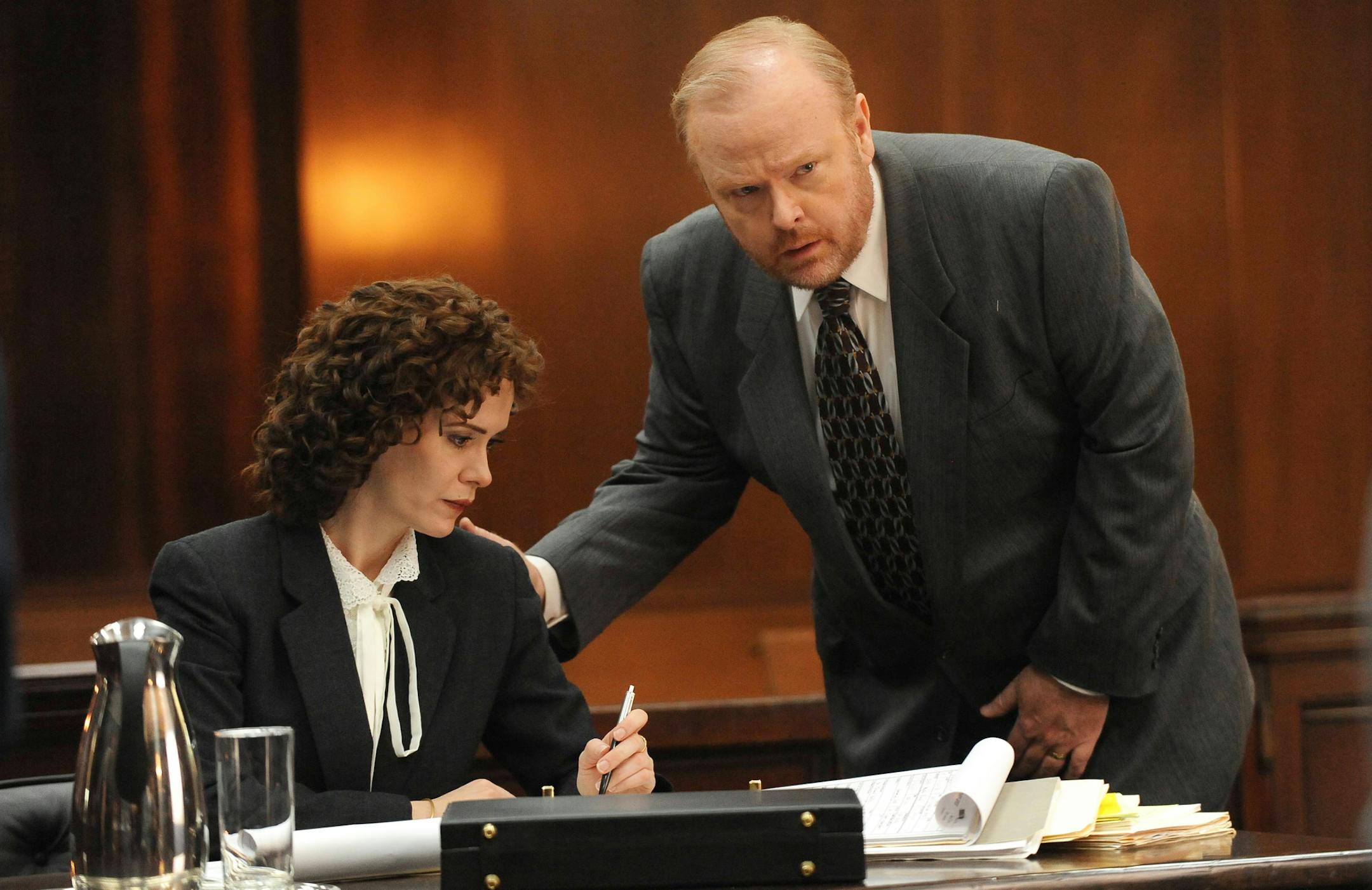 Sarah Paulson as Marcia Clark, Christian Clemenson as Bill Hodgman in "American Crime Story: The People v. O.J. Simpson."
