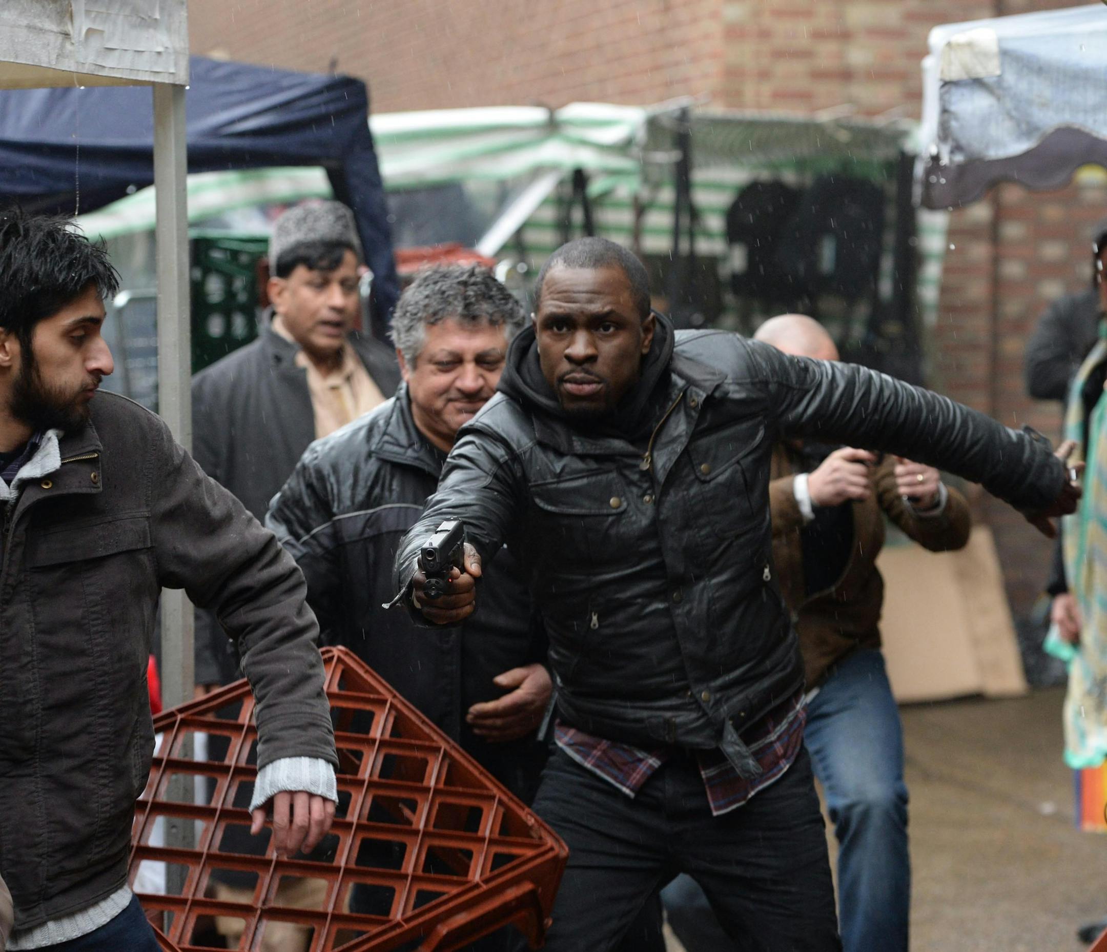 24: LIVE ANOTHER DAY: Erik Ritter (Gbenga Akinnagbe) tracks a suspect through the streets of London in Part One of the "11:00 AM - 12:00 PM/12:00 PM - 1:00 PM" special two-hour Season Premiere episode of 24: LIVE ANOTHER DAY airing Monday, May 5 (8:00-10:00 PM ET/PT) on FOX. ©2014 Fox Broadcasting Co. Cr: Daniel Smith/FOX