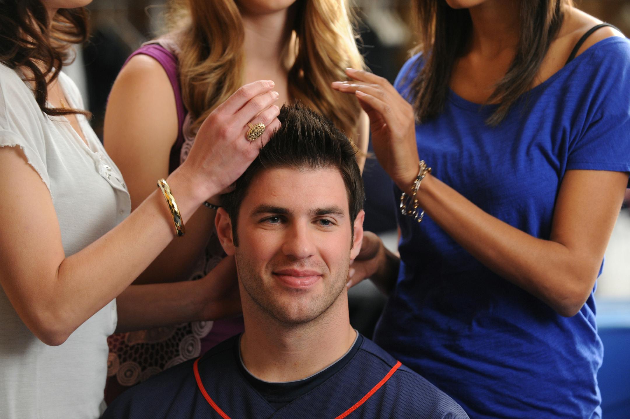 Twins star Joe Mauer while participating in the Head & Shoulders campaign.