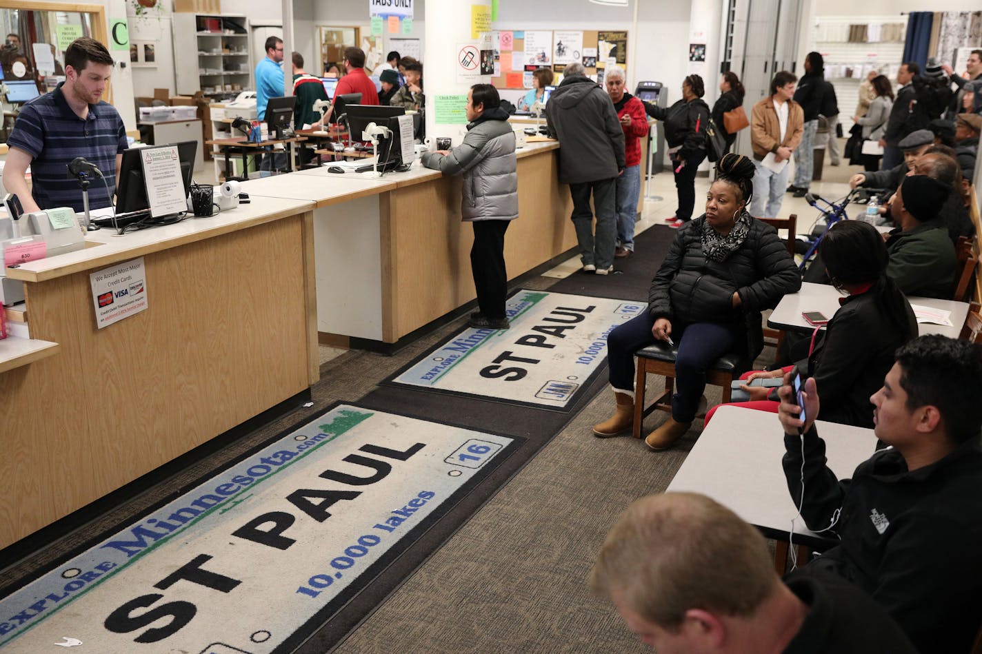 Customers experienced long wait times at the department of vehicle services office in St. Paul in November 2017 ] ANTHONY SOUFFLE &#xef; anthony.souffle@startribune.com