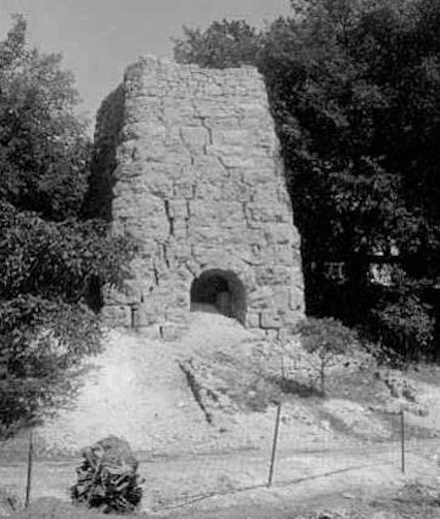 Grey Cloud Island in Cottage Grove has an early industrial site. Overlooking Grey Cloud Channel, the Grey Cloud Lime Kiln (on the National Register of Historic Places) dates back to at least 1846. It burned limestone rock to produce quicklime, used for mortar, plaster and fertilizer.