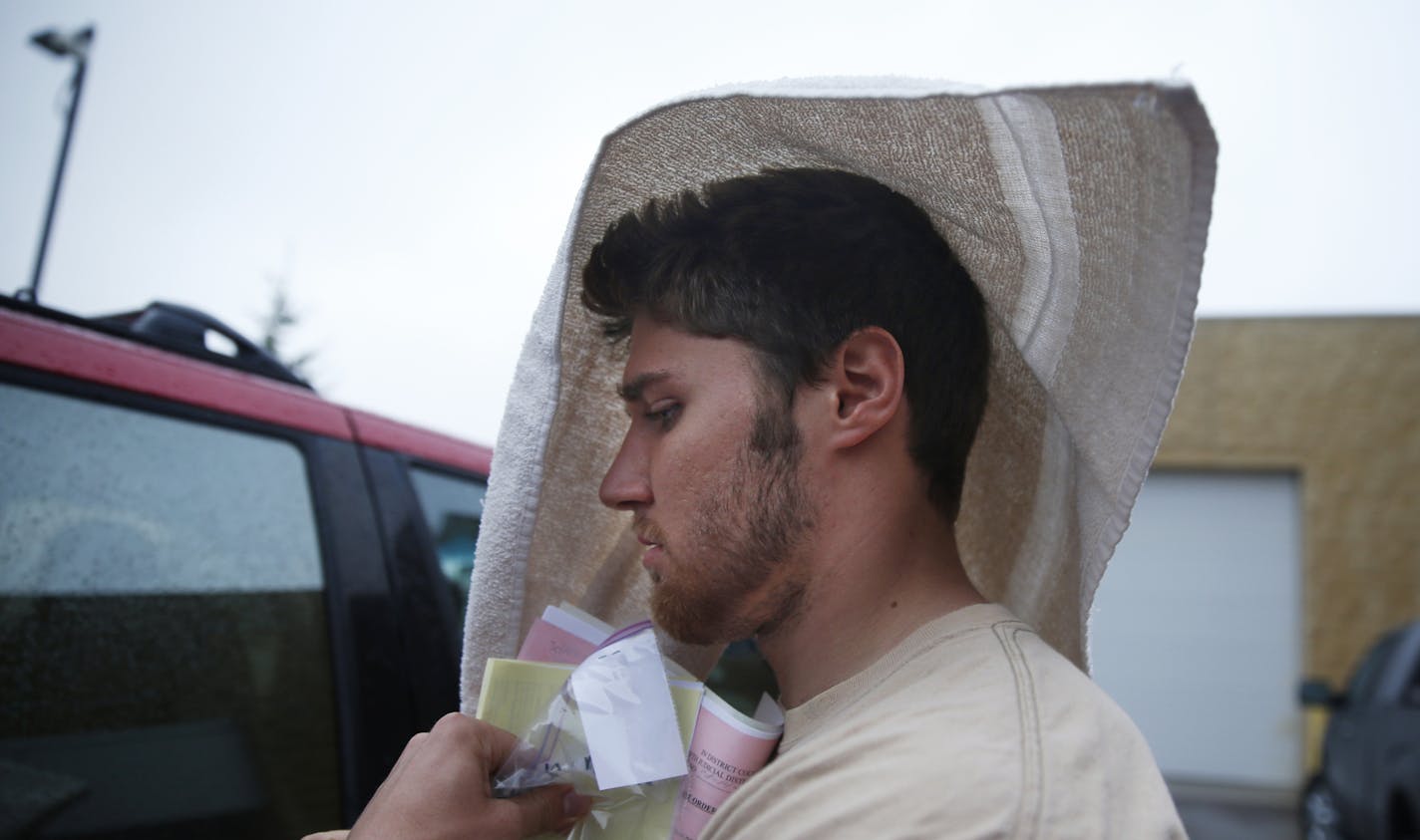 Former gophers quarterback Philip Nelson left the Blue Earth Co jail in Mankato Monday evening with a towel on his head after posting $20,000 (twenty thousand dollars) bail in his assault case stemming from a fight outside a bar that left another former football player in critical condition with head injuries. ] Star Tribune Mankato, MN 5/12/2014