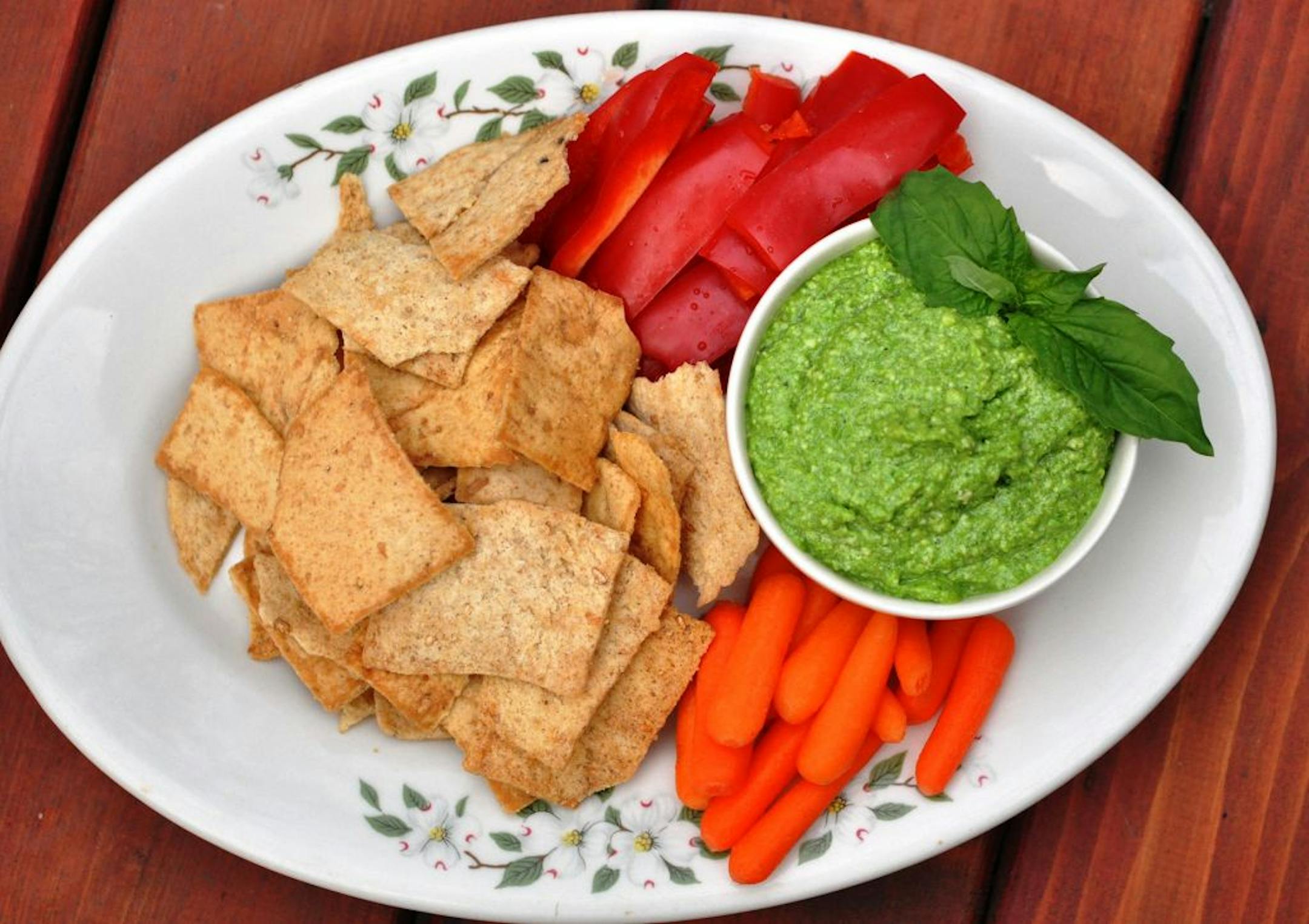 Sweet Pea and Herb Dip