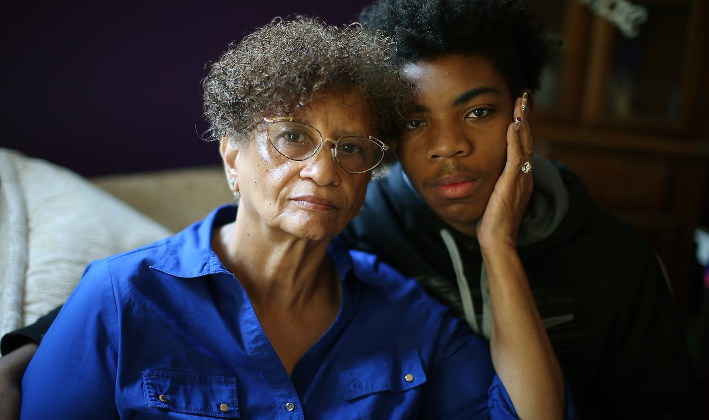 Mary Ann Turner and Emmanuel Turner before going to school, Monday, May 16, 2016 in Minneapolis, MN. ] (ELIZABETH FLORES/STAR TRIBUNE) ELIZABETH FLORES &#x2022; eflores@startribune.com