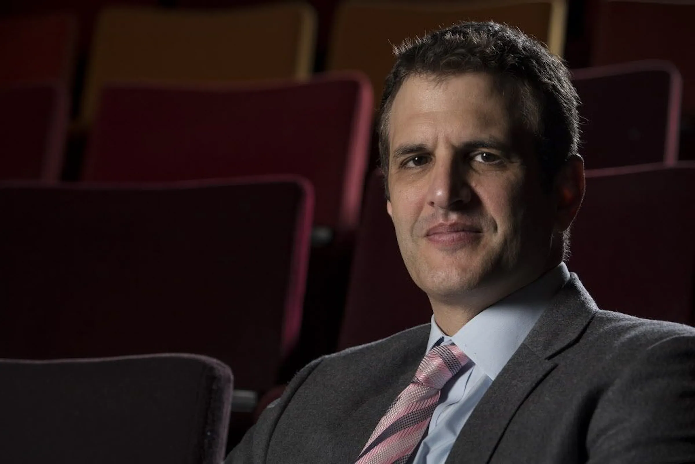 Guthrie's new director is lauded as 'huge player on national scene'