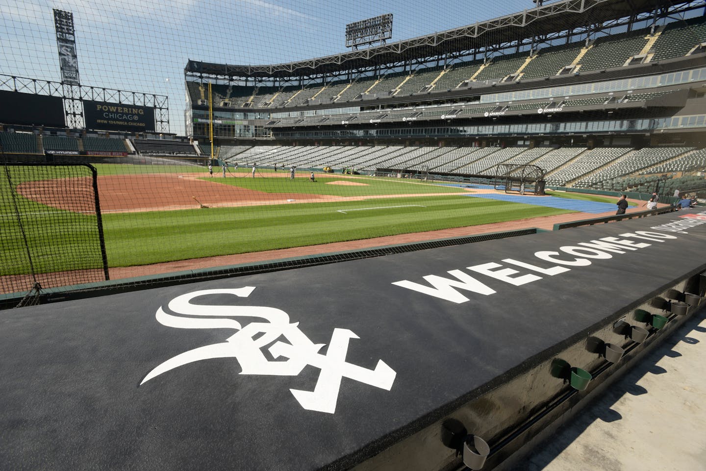 The Chicago White Sox practice at Guaranteed Rate Field on Friday, July 3, 2020, in Chicago. (AP Photo/Mark Black)