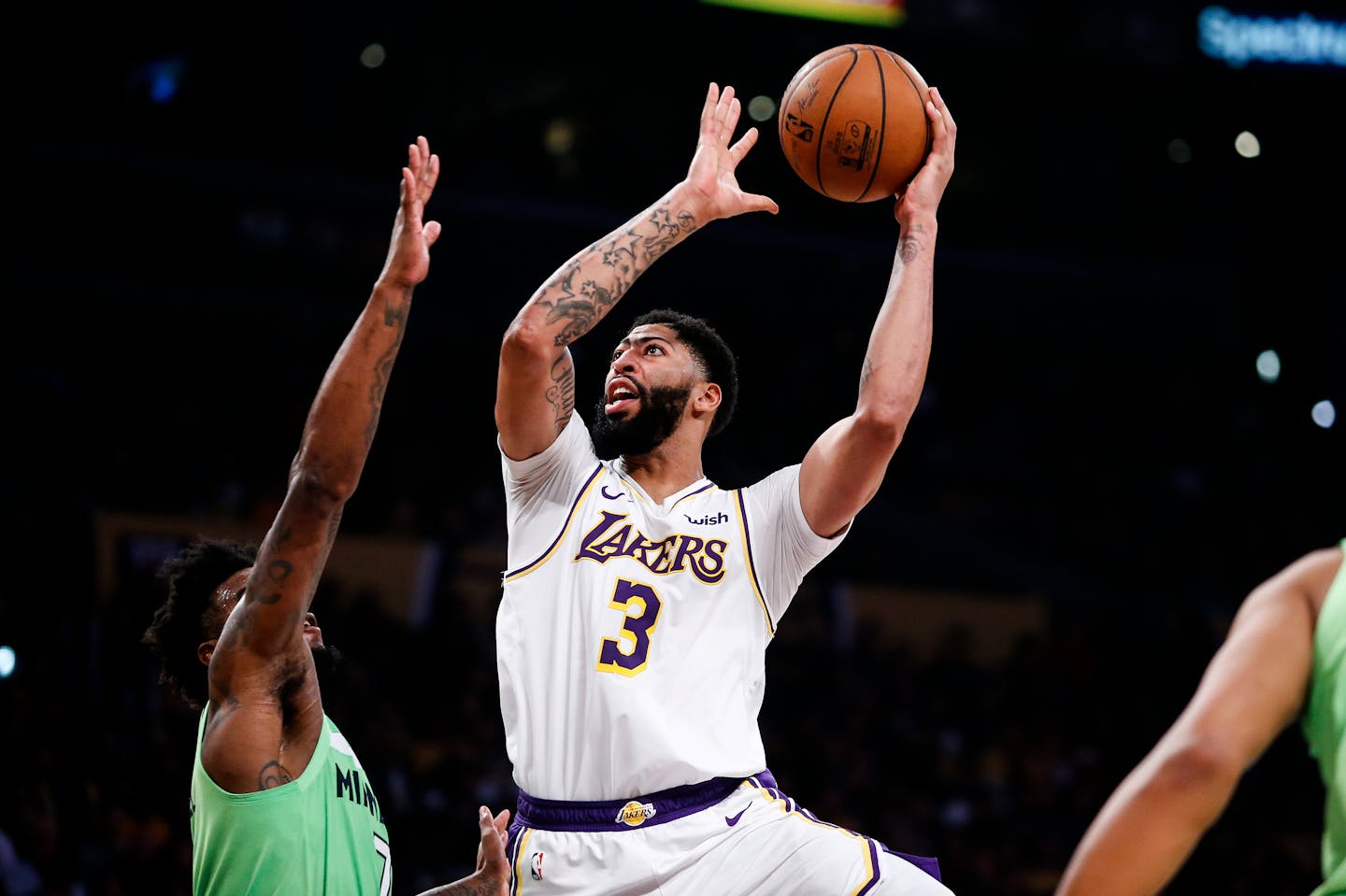 Timberwolves have no answer for Anthony Davis and buzzsaw Lakers