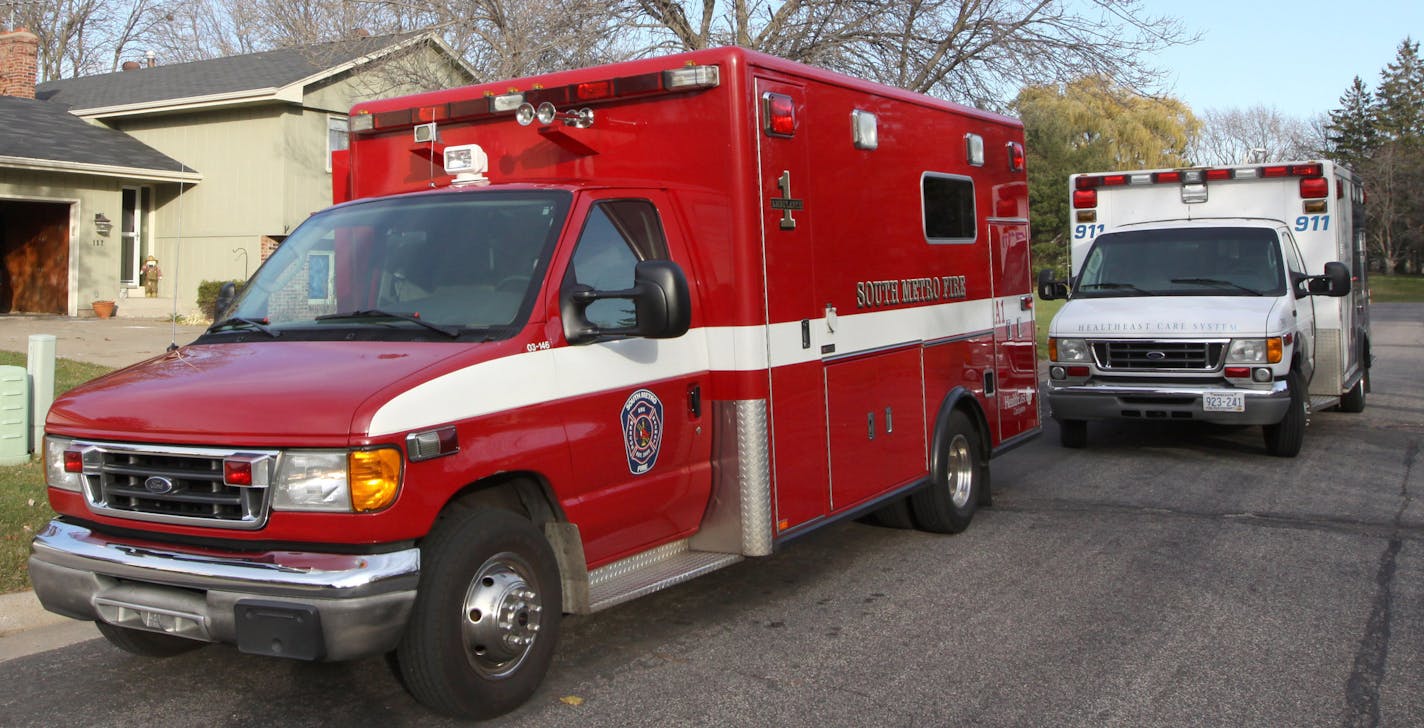 BRUCE BISPING &#xac;&#x2022; bbisping@startribune.com West St. Paul, MN., Tuesday, 11/9/10] Both South Metro firefighters and HealthEast crews responded to an emergency call in West St. Paul, where a two year old girl had a seizure. ORG XMIT: MIN2013022717160171