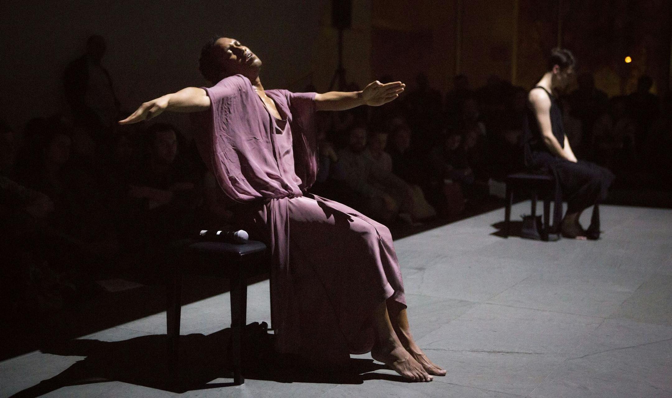 Trajal Harrell in ìThe Ghost of Montpellier Meets the Samuraiî Photo by Yi-Chun Wu ORG XMIT: I10512