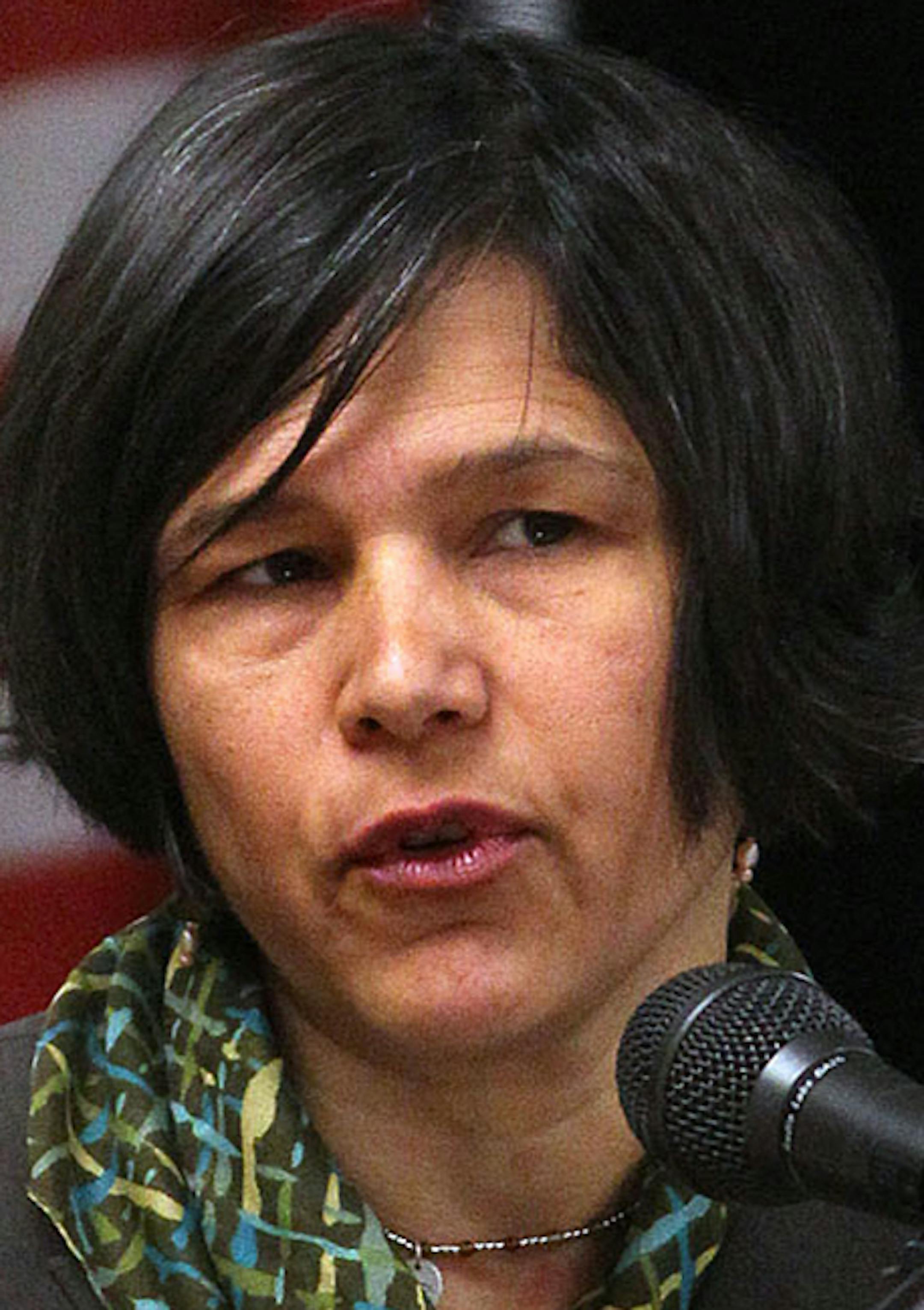 JIM GEHRZ ï jgehrz@startribune.comSt. Paul/January 7, 2011/9:00 AM :]Governor Mark Dayton and newly appointed Commissioner of the Department of Education, Dr. Brenda Cassellius addressed a meeting of the Association of Metropolitan School Districts Friday morning. IN THIS PHOTO:] Commissioner Cassellius gestured while emphasizing a point as she spoke to the crowd. ORG XMIT: MIN2015022013330023