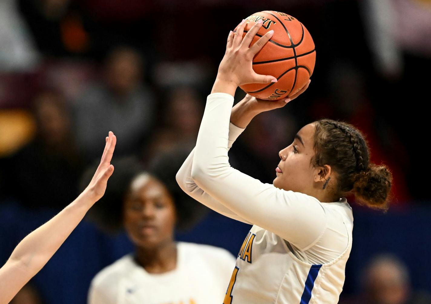 St. Michael-Albertville guard Tessa Johnson (4) hits a fade-away jump shot against Eden Prairie in the first half Thursday, March 16, 2023 during the Class 4A girls' basketball state tournament semifinals at Williams Arena in Minneapolis, Minn.. ] AARON LAVINSKY • aaron.lavinsky@startribune.com