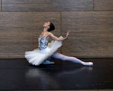 Ballet dancer and choreographer Yuki Tokuda says she expresses her thoughts about the composer’s intentions with her movements.