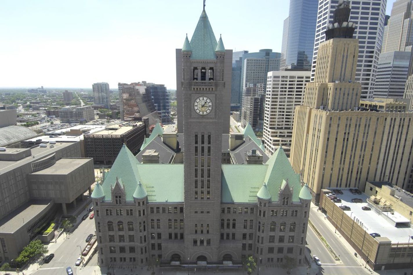 The Minneapolis City Hall with clock tower and Quest Building. Skyline