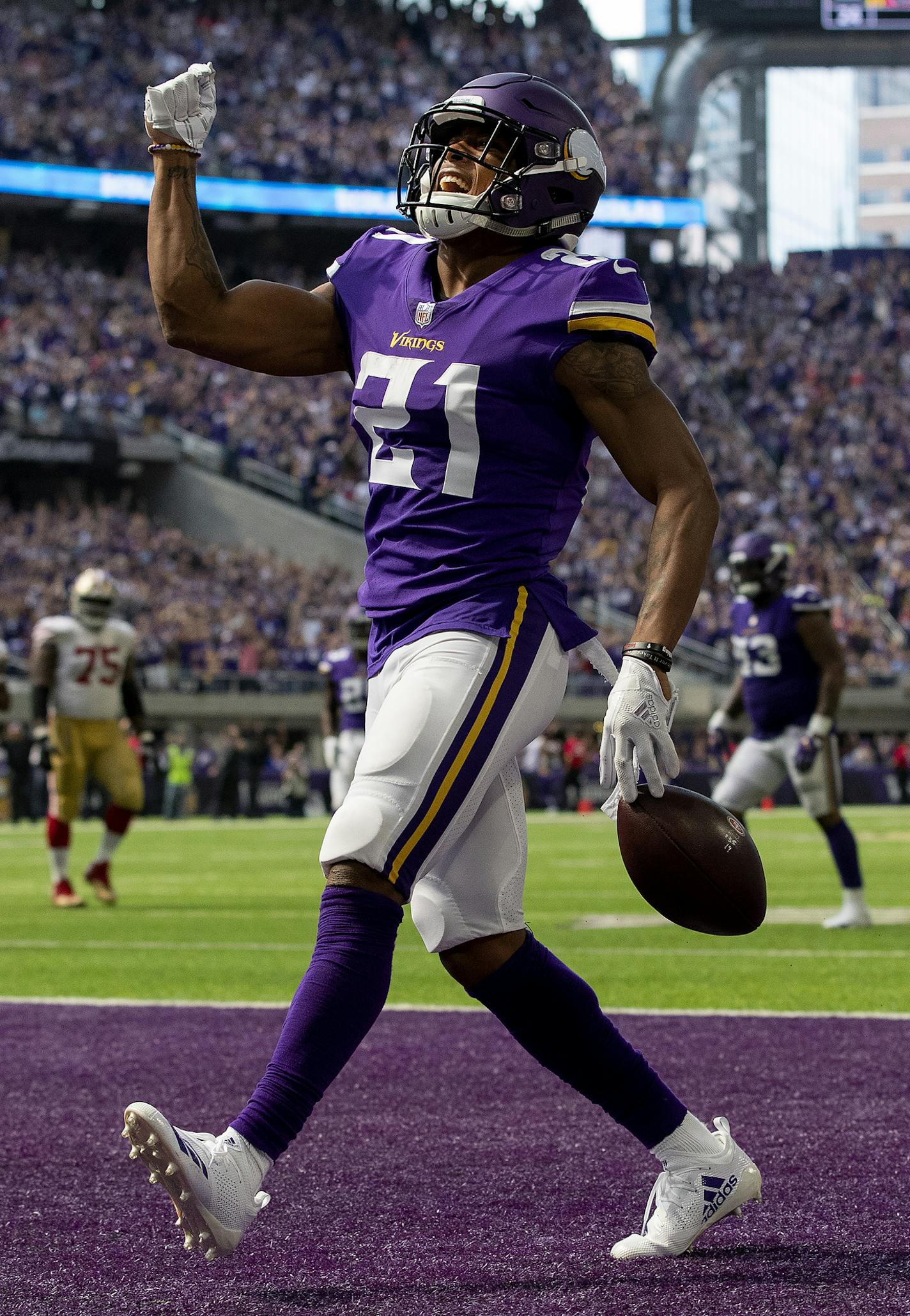 Vikings Mike Hughes (21) celebrated after returning an interception 28-yards for a touchdown in the third quarter. ] CARLOS GONZALEZ &#xef; cgonzalez@startribune.com &#xf1; September 9, 2018, Minneapolis, MN, US Bank Stadium, NFL, Minnesota Vikings vs San Francisco 49ers