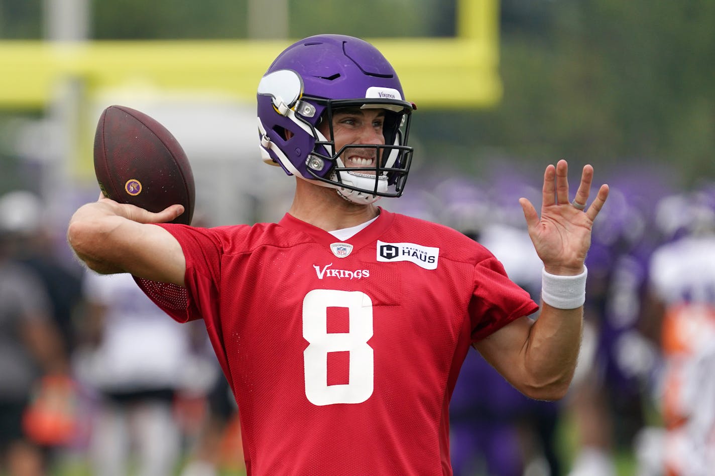 Vikings quarterback Kirk Cousins (8) threw the ball during training camp Thursday. ] ANTHONY SOUFFLE • anthony.souffle@startribune.com