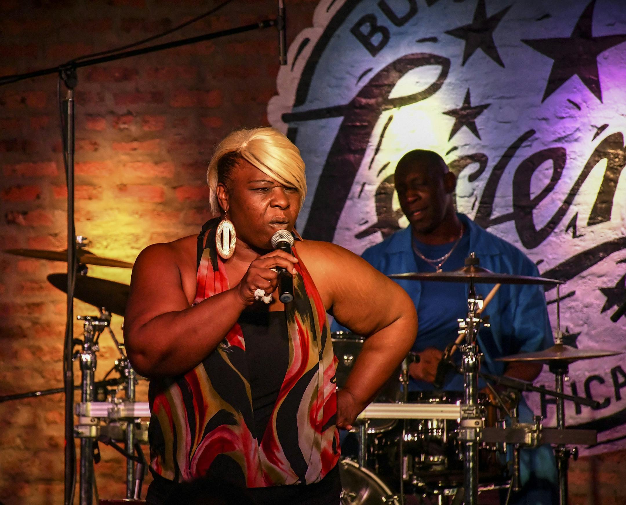 Buddy Guy's Legends has been a popular blues club in Chicago since its opening in 1989. Mz. Peachez and Her Casanovas played there on June 19. (Christopher Reynolds/Los Angeles Times/TNS) ORG XMIT: 1239140