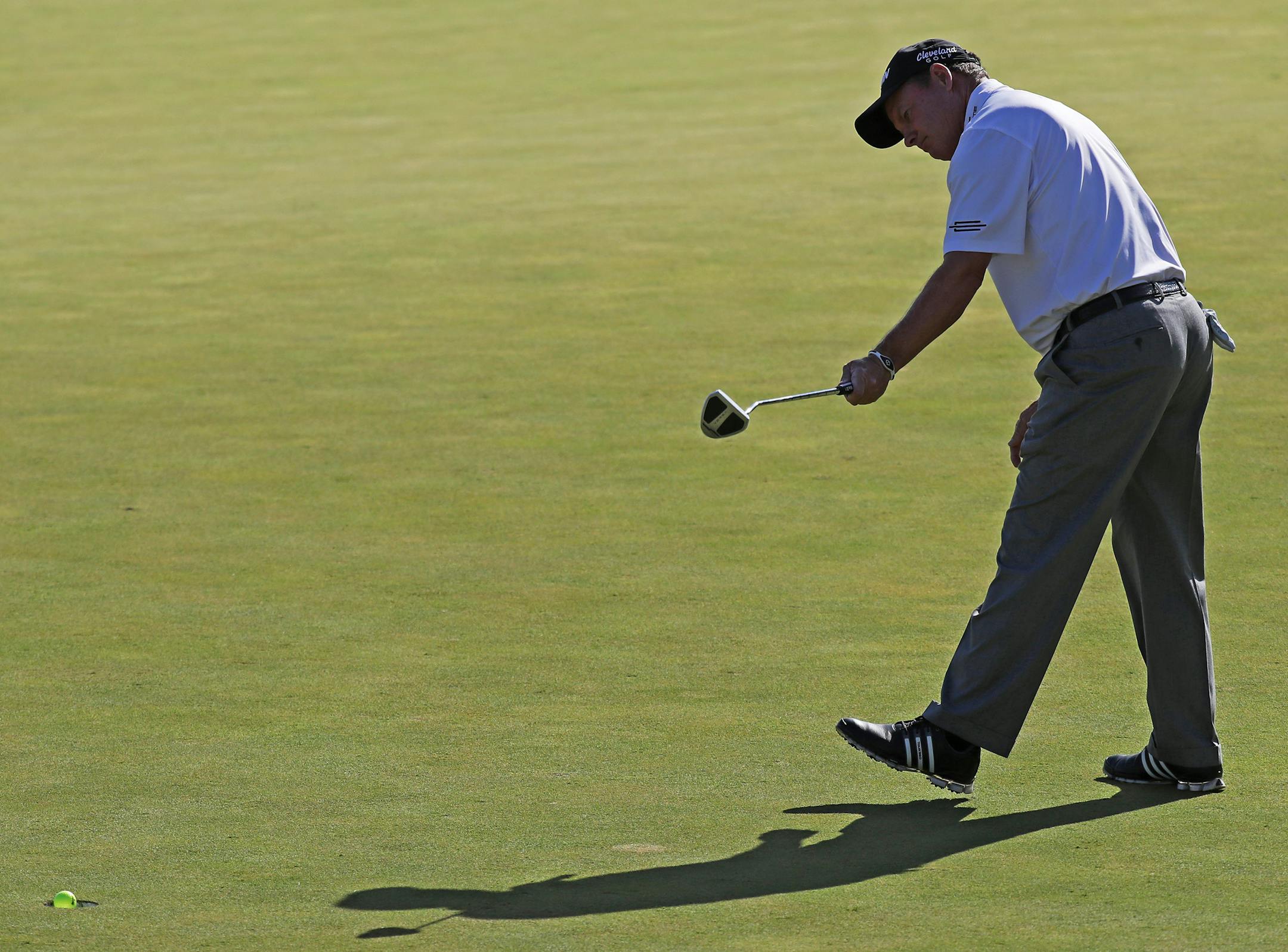 Joe Durant dropped a 10-foot putt for eagle on the first playoff hole to win the 3M Championship on Sunday.