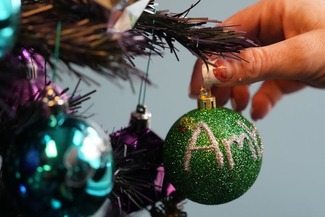An ornament honors Randy Anderson’s sister, Amber, who died of a drug-related heart infection.