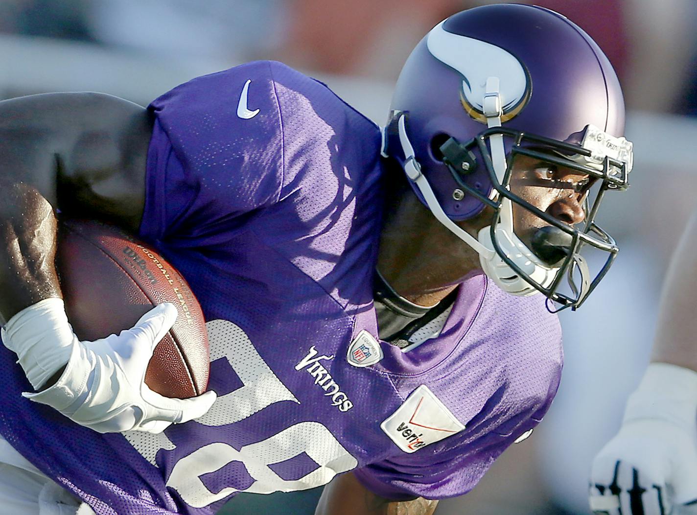 Adrian Peterson&#x2019;s sights remain set on Emmitt Smith&#x2019;s all-time rushing record and a single-season rushing mark of 2,500 yards.