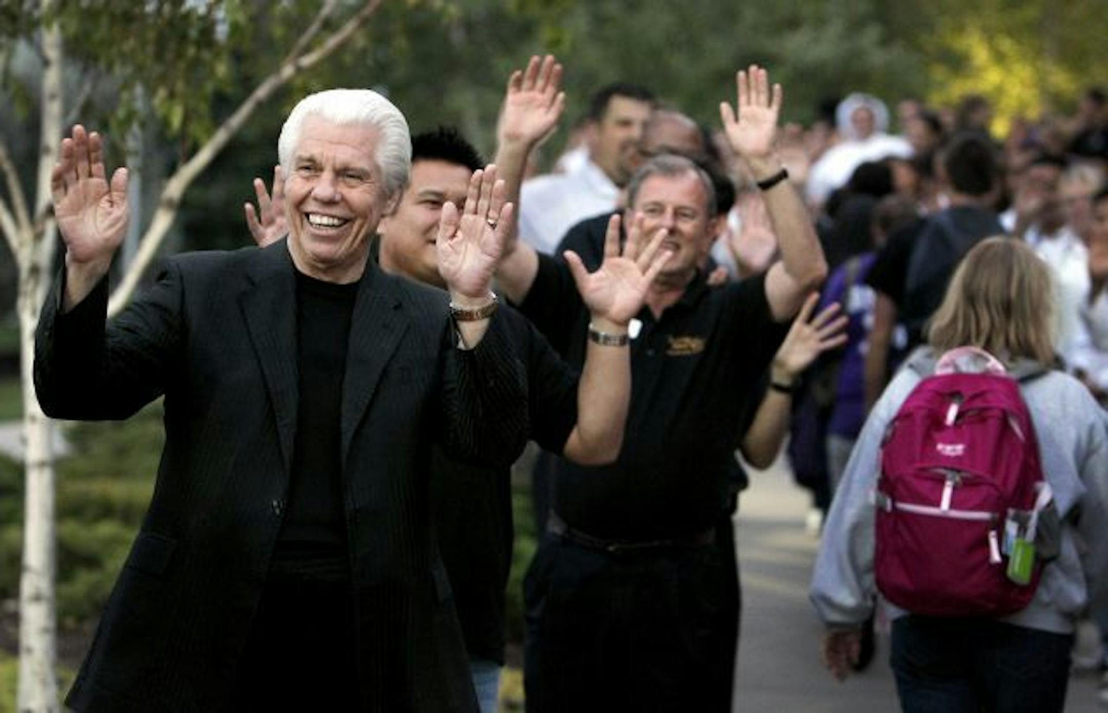 Bill Austin, greeted students from The Oregon School for the Deaf at Starkey Laboratories in Eden Prairie as part of an episode of ABC's "Extreme Home Makeover."