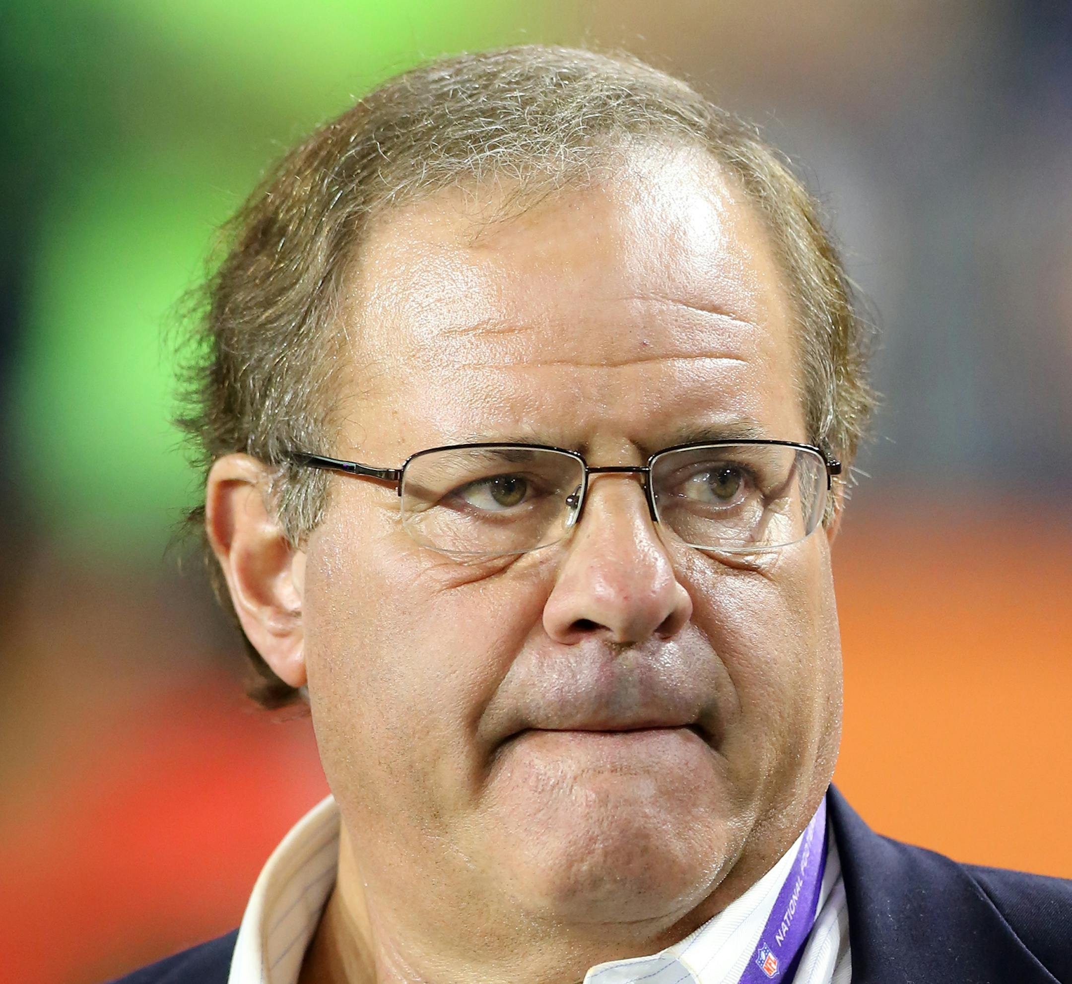 ESPN announcer Chris Berman is seen during the Super Bowl on Sunday, January 31, 2015 in Glendale, AZ. (AP Photo/Gregory Payan) ORG XMIT: NYOTK