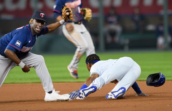 One play with two errors sends stumbling Twins to third straight loss