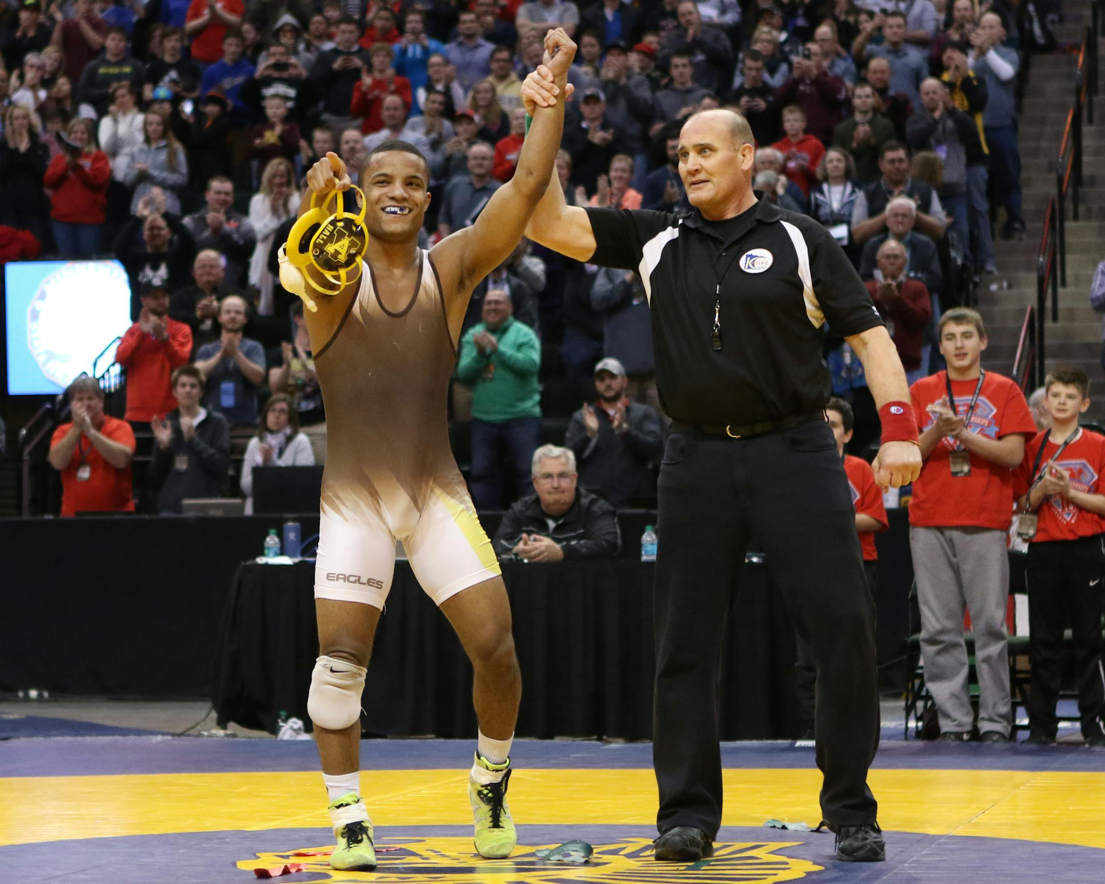 Apple Valley's Mark Hall celebrated after winning his sixth state title