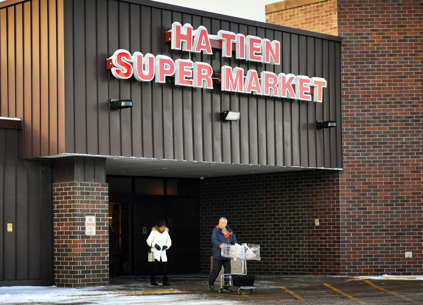 Ha Tien Super Market was formerly a Byerly's. ] GLEN STUBBE * gstubbe@startribune.com Thursday, December 15, 2016 When a Byerly's closed its doors after nearly 50 years on St. Paul's East Side, Ne and Son Dao saw an opportunity to open their second Ha Tien Asian grocery store. The store's emergence is a sign of the changing demographics on the city's East Side.