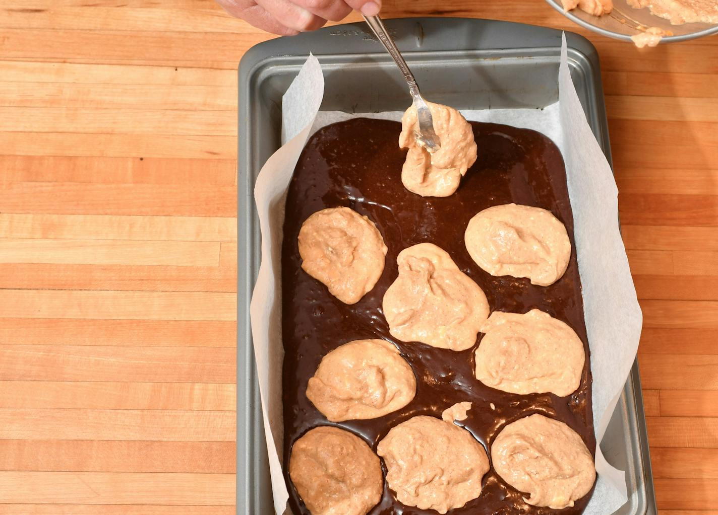 Step by step for Pumpkin Cheesecake Swirl Brownies. ] GLEN STUBBE &#xef; glen.stubbe@startribune.com Thursday, October 12, 2017 Backlash to the pumpkin spice craze arrived in the nick of time (tho still too late for many). But don't give up on pumpkin. Its honest, earthy flavor pairs wonderfully with a not-too-sweet chocolate in Pumpkin Cheesecake Swirl Brownies. Step by step for brownies, then cover shot and inside jump shot for Baking Central