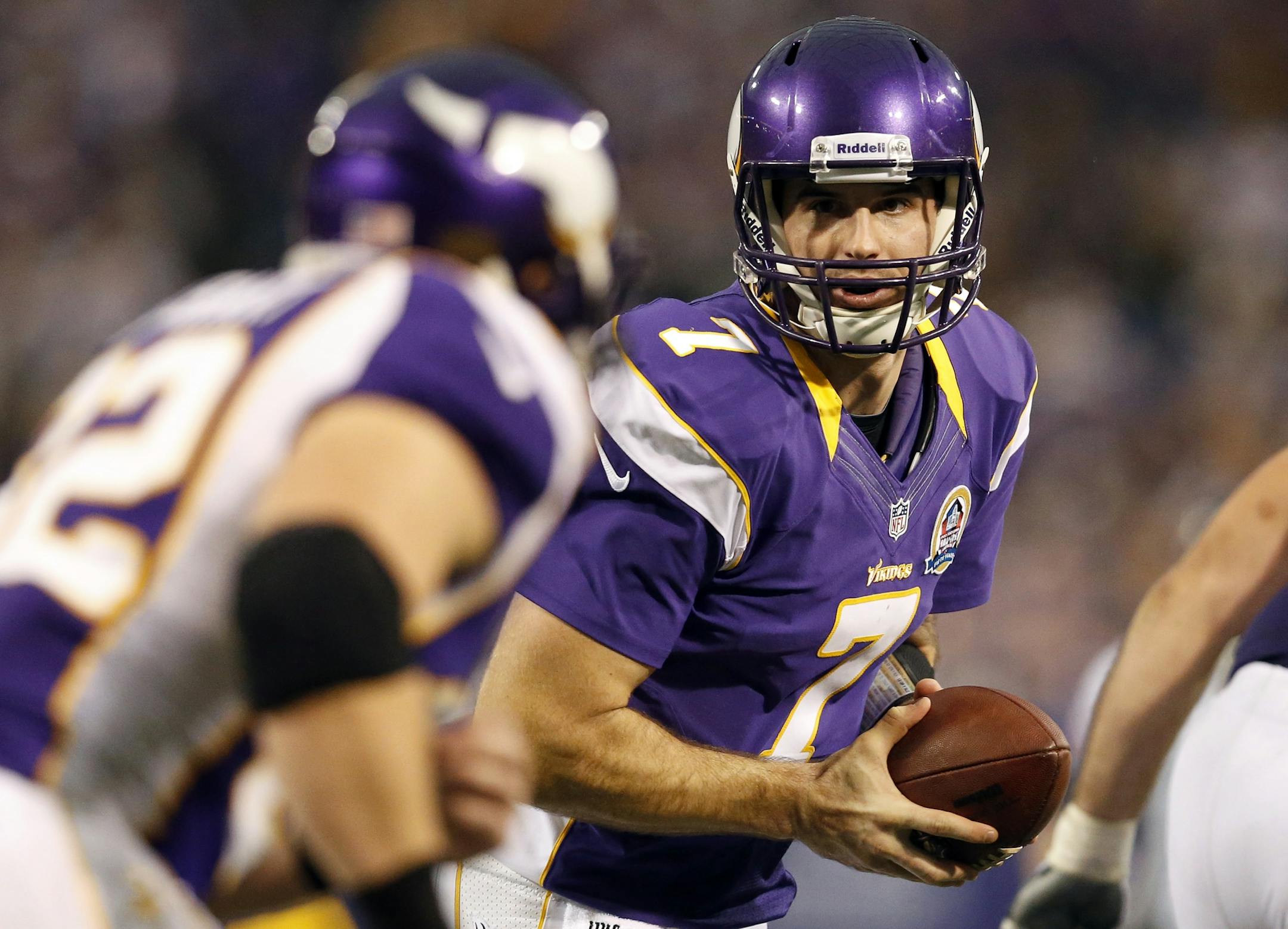 Vikings quarterback Christian Ponder threw only 17 times, with 11 completions for 91 yards, in Sunday's game.