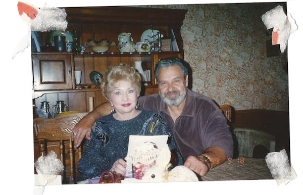 Colleen Grey, left, with her husband, Dale Grey, at their Bloomington home in 1993.