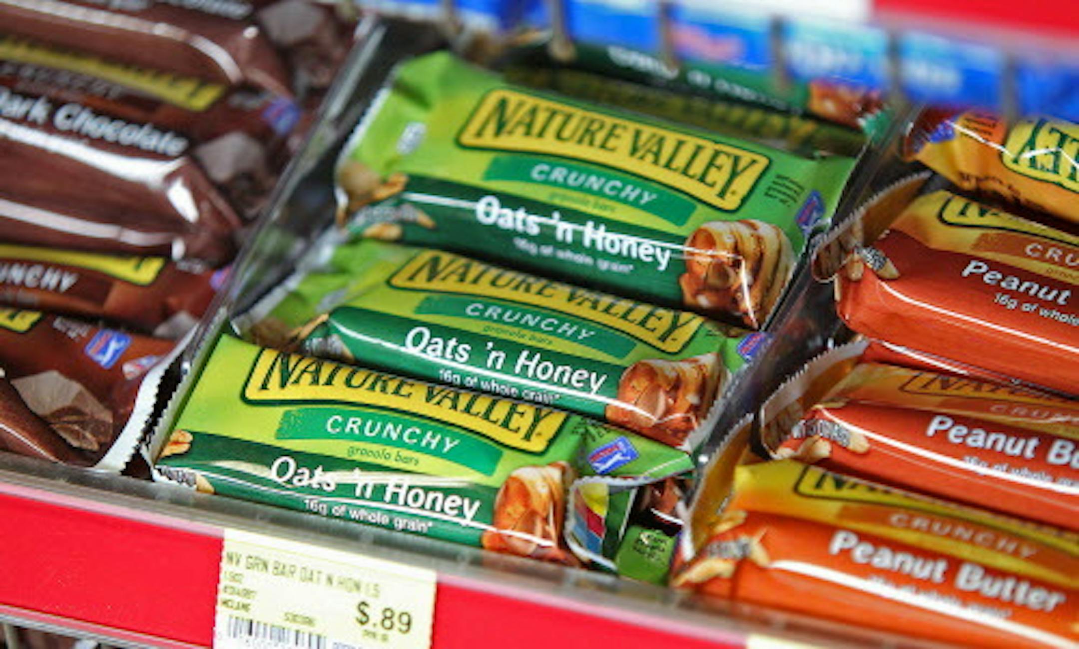 The snack business is driving the consumer packaged food industry more then ever, and General Mills is particularly reaping the benefits, particularly in snacks bars with its Nature Valley and Fiber One brands. (ELIZABETH FLORES/STAR TRIBUNE) ELIZABETH FLORES • eflores@startribune.com ORG XMIT: MIN1305221550060987