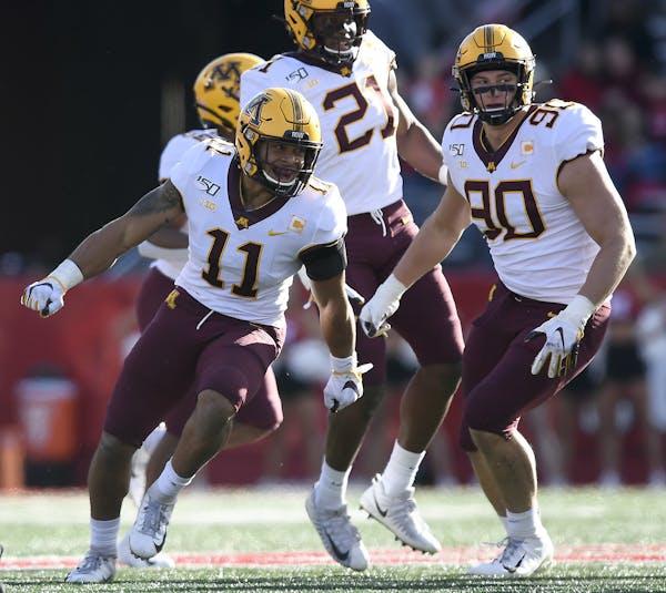 Minnesota defensive back Antoine Winfield Jr. (11) celebrates after intercepting a pass thrown against Rutgers in the first quarter at SHI Stadium in 