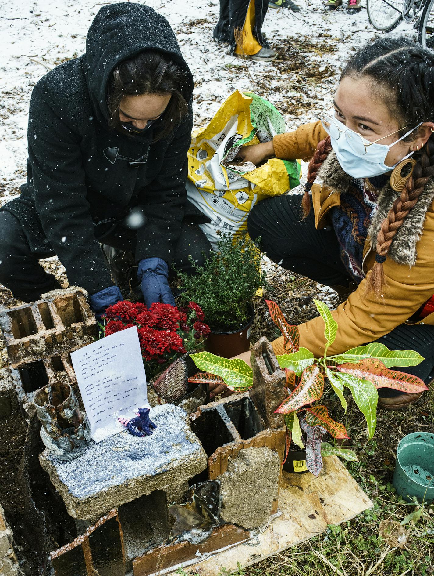 Kieran Myles-Andrés Tverbakk, left, and Johanna Keller Flores created a piece called "Floreceremos."