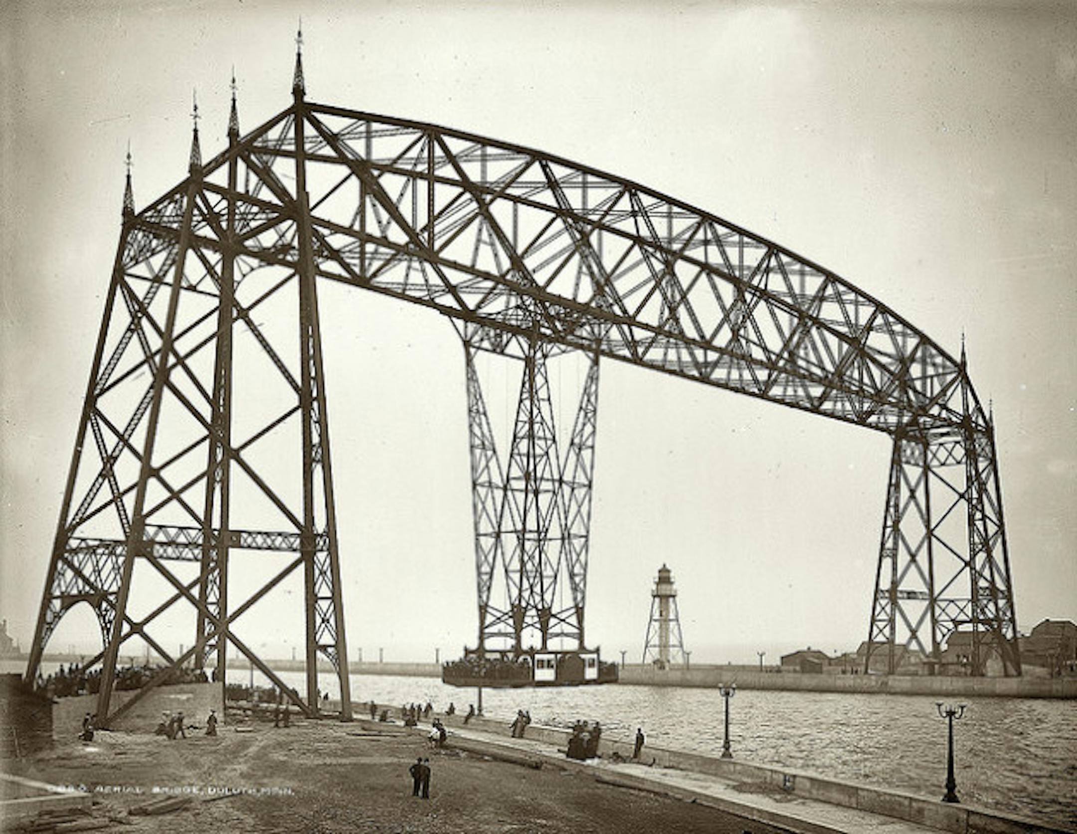 The old Duluth Transfer Bridge, the precursor to the Aerial Lift Bridge. Ca. 1905.