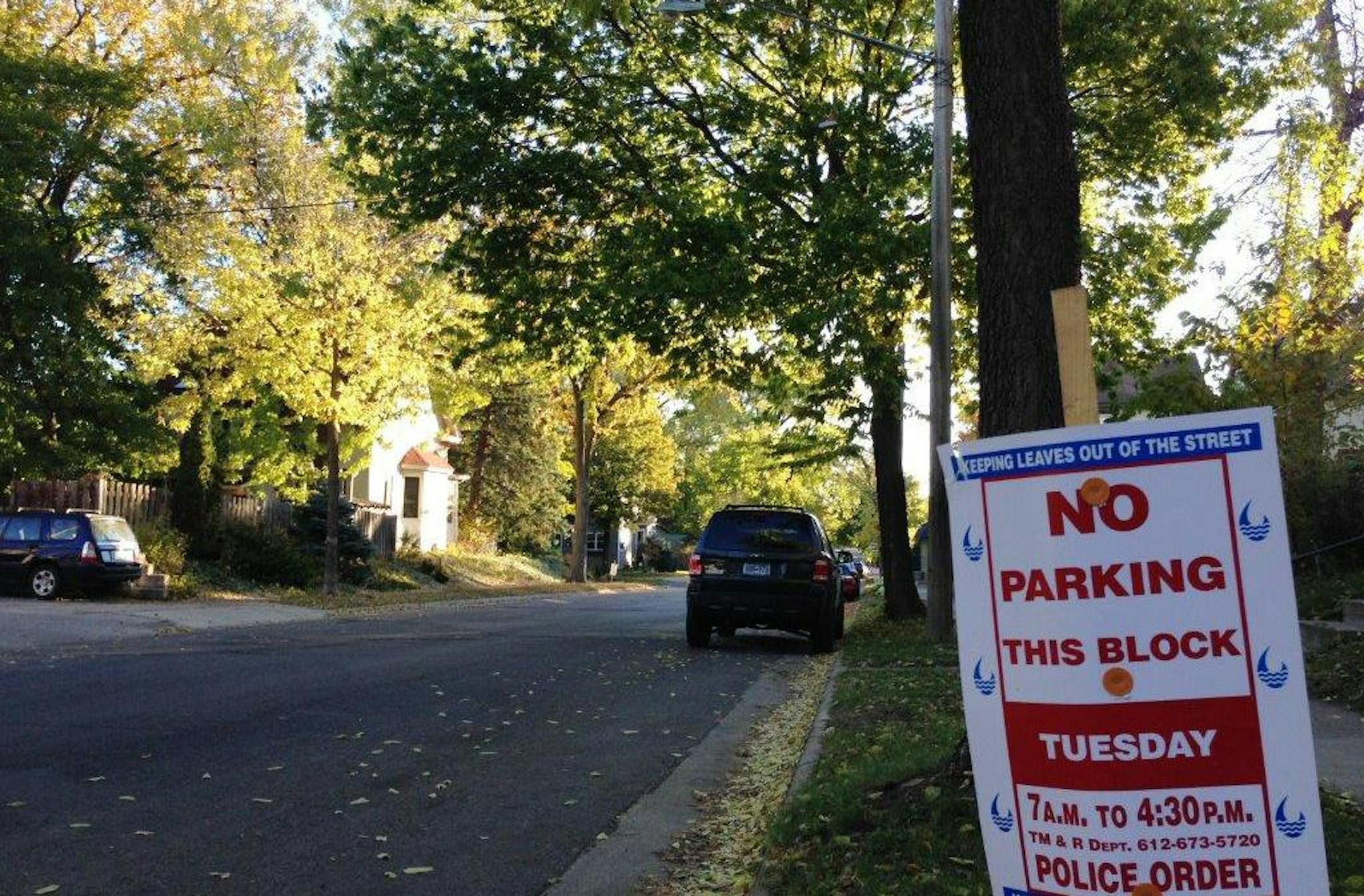 In the 100 block of West 39th St. in Minneapolis, crews are planning to sweep for leaves Tuesday - even though the leaves are few and far between.