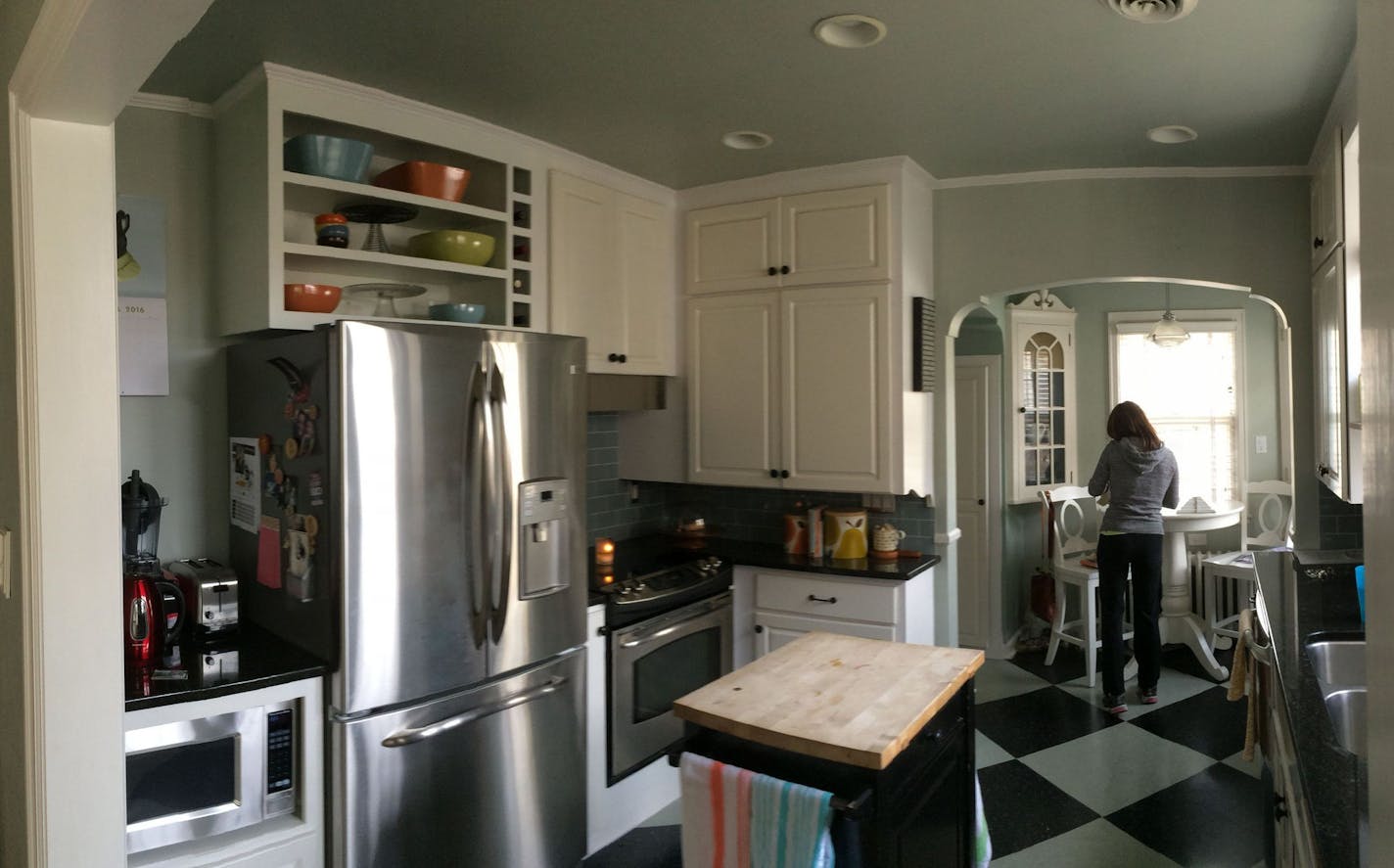 BEFORE: Eilefson kitchen